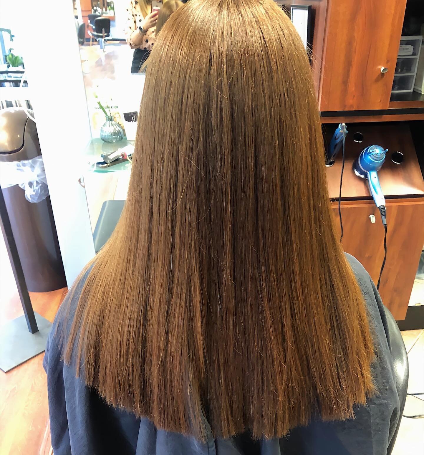 Before &amp; After keratin treatment 🧡

&bull;
&bull;
&bull;

@hair.bytiggy 

#mclean #virginiahair #mcleanhairstylist
#virginiahairsylist #mcleanhairsalon #tysonscornerhairstylist 
#tysonscornerhair #McLeanhair #703hair #571hair #keratintreatment