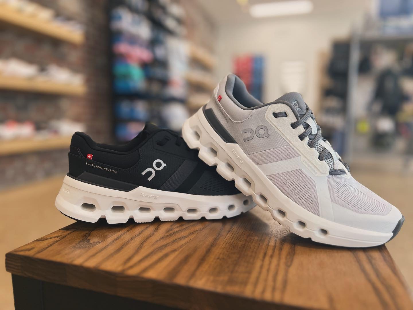 The ON Cloudrunner 2 is available in men&rsquo;s and women&rsquo;s styles now at @wagnersrunwalk !

You loved the first iteration of the ON CloudRunner, and the new release is even better. Enjoy the new Helion superfoam midsole for big energy return,