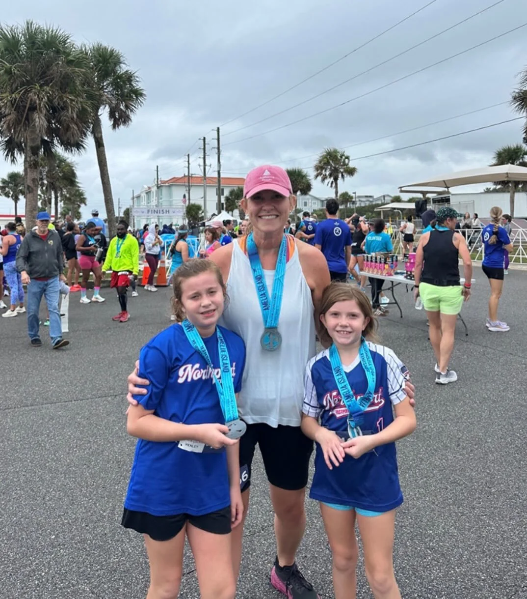 ✨ RUNNER SPOTLIGHT: Jenna Madison ✨

If you&rsquo;ve ever been out at 5:00AM, you&rsquo;ve probably seen Jenna putting in the work 👏🔥

Here&rsquo;s a little about her 👇

🏃&zwj;♀️ How long have you been running?
&ldquo;I have been running most of 