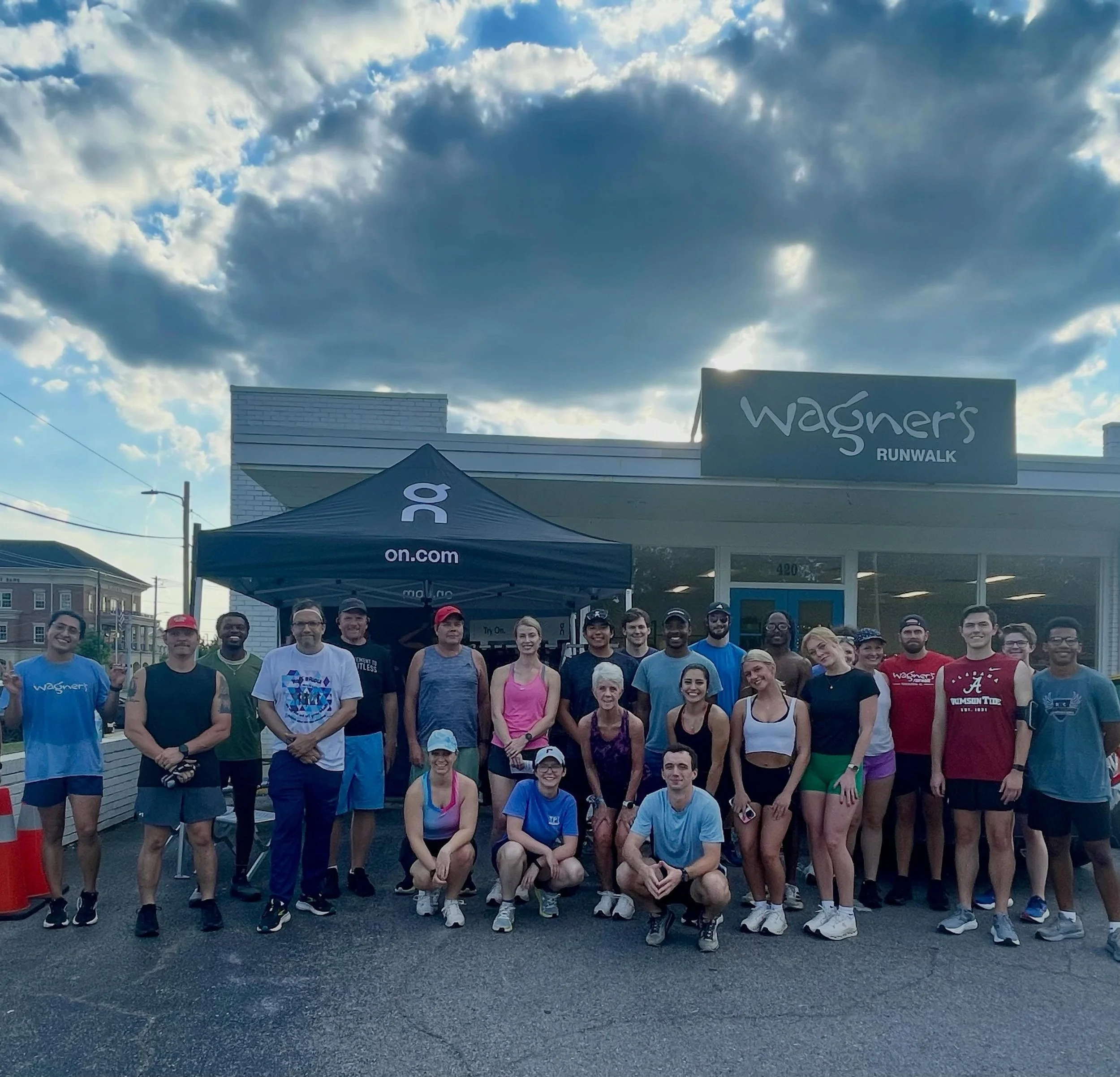 🍸 👟 Join us Monday, May 11 at 5:30PM at Session Cocktails as we team up with ON￼ for a fun Pub Run demo night!

Test out the Cloudmonster 3 or Cloudrunner 3 on a 1 or 3-mile loop, then hang out after at @sessioncocktails for drinks and community. 
