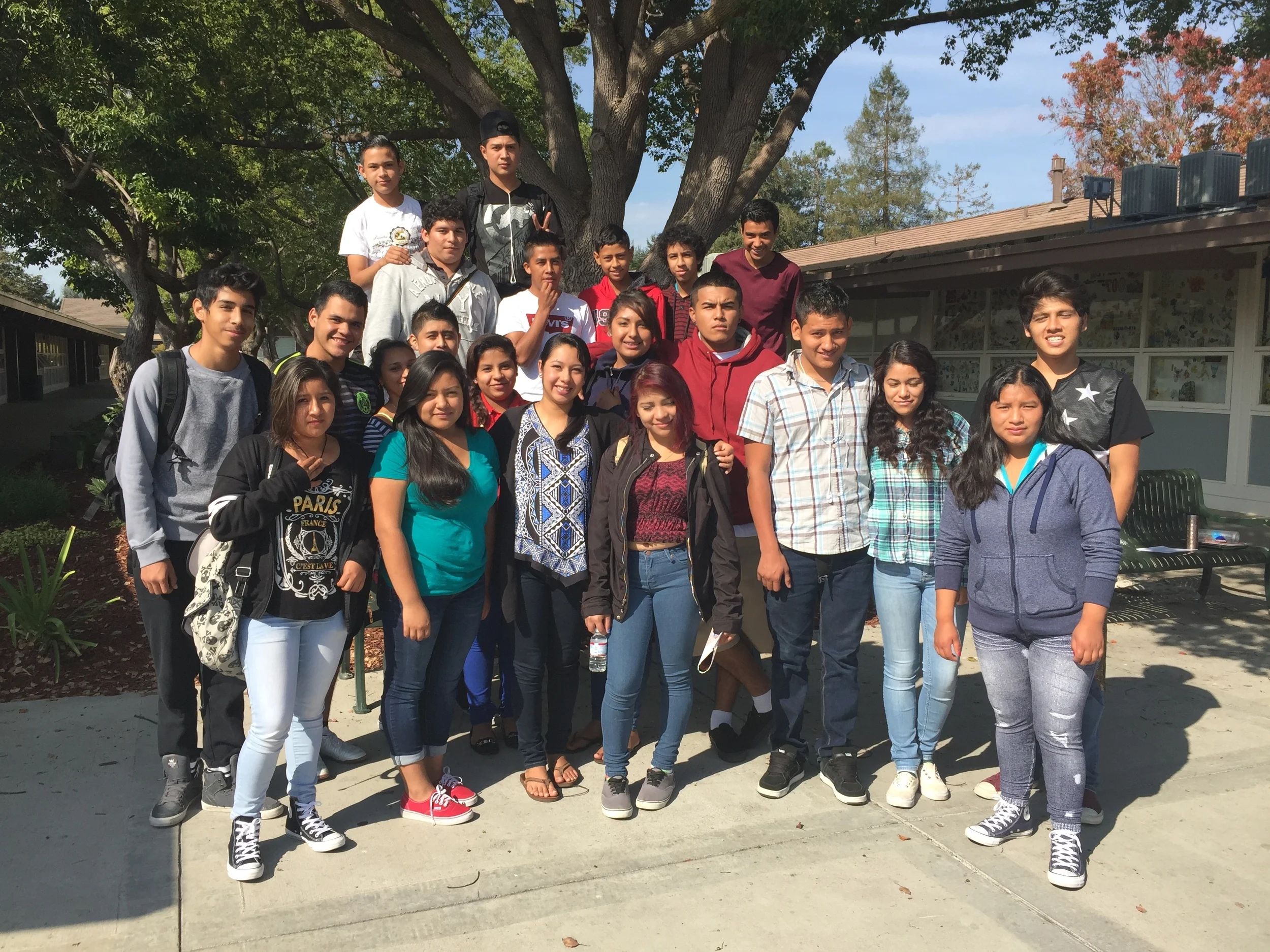 Sarahi and students.jpg