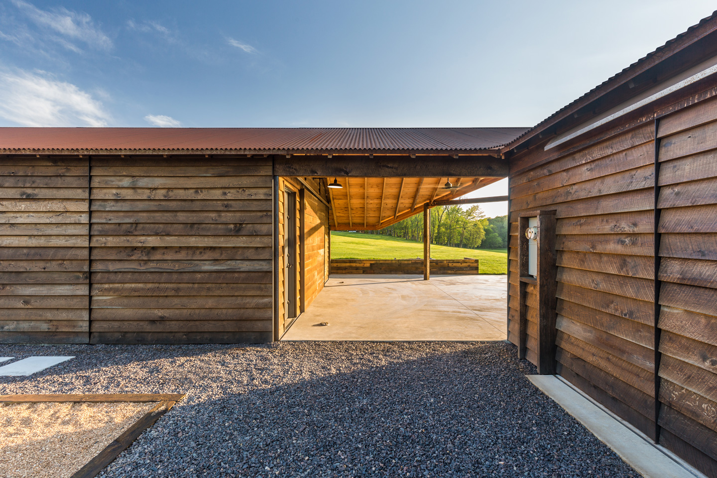 Kuntz-Barn-02.jpg