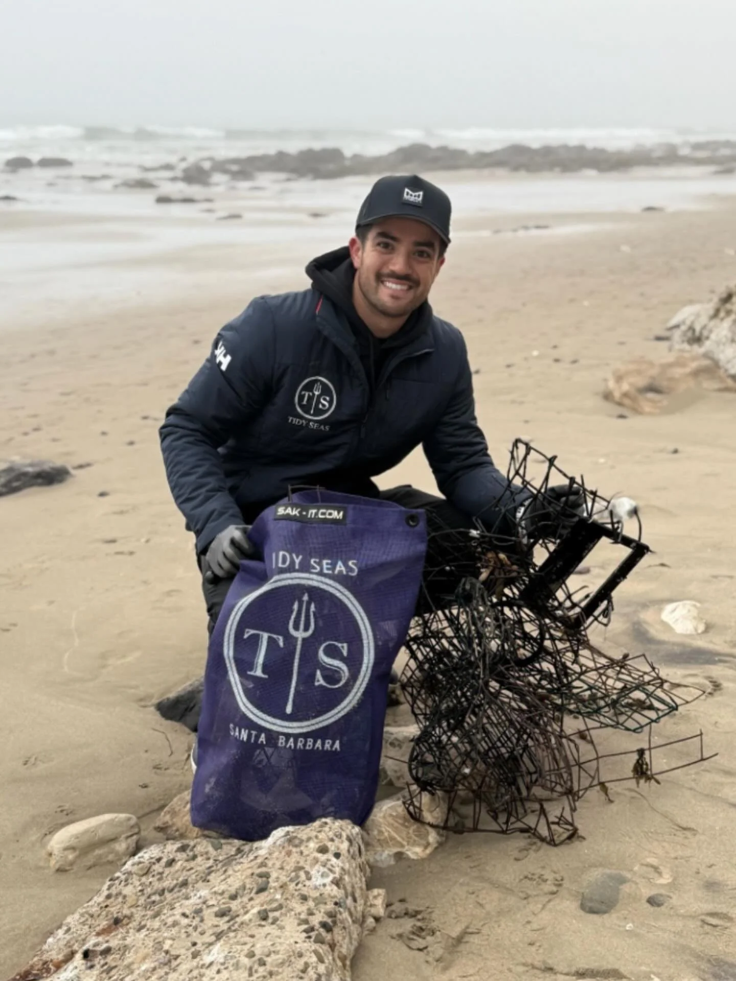 We are thrilled to announce we have chosen @tidy_seas_ as our Giving Back Recipient for the 2025 Festival.
@tidy_seas_ was founded by Ryan Wong, a local ocean lover dedicated to protecting the coastal places he grew up enjoying. Ryan started Tidy Sea