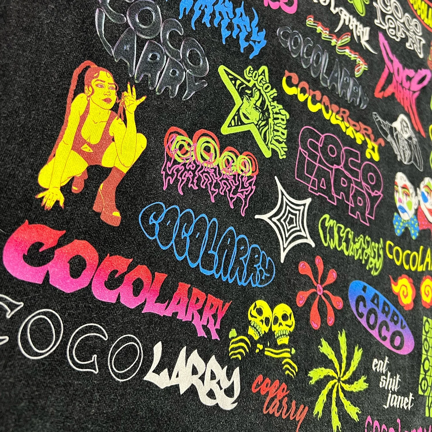 hand-drawn-graphic-logo-tee-details.jpg