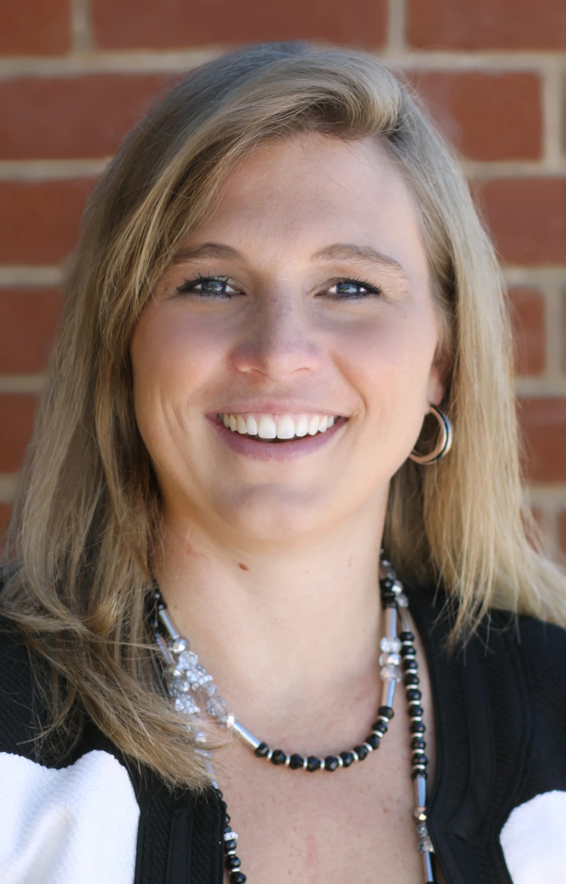 LoriNelson.jpg