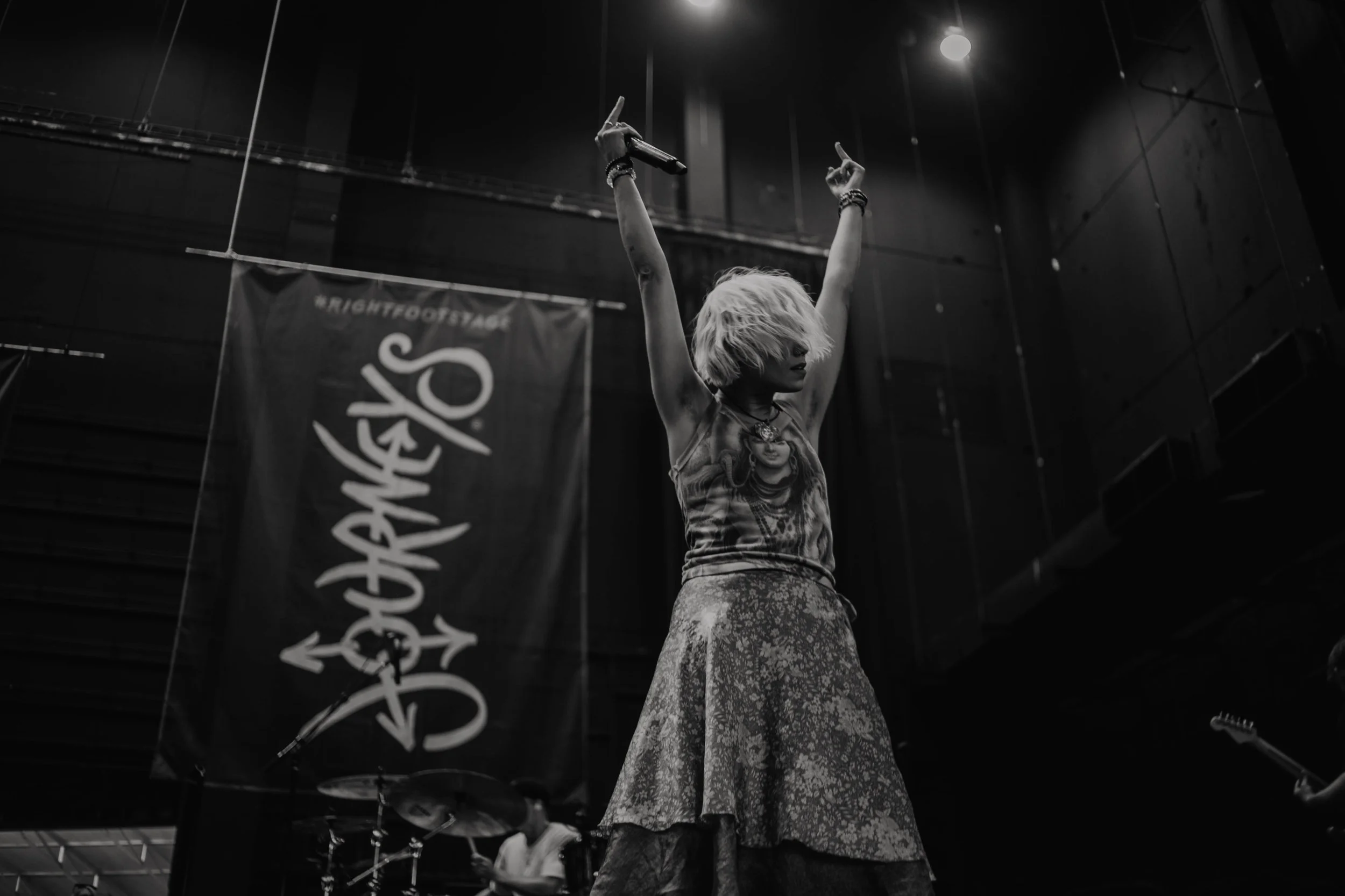 tonightalive3.jpg