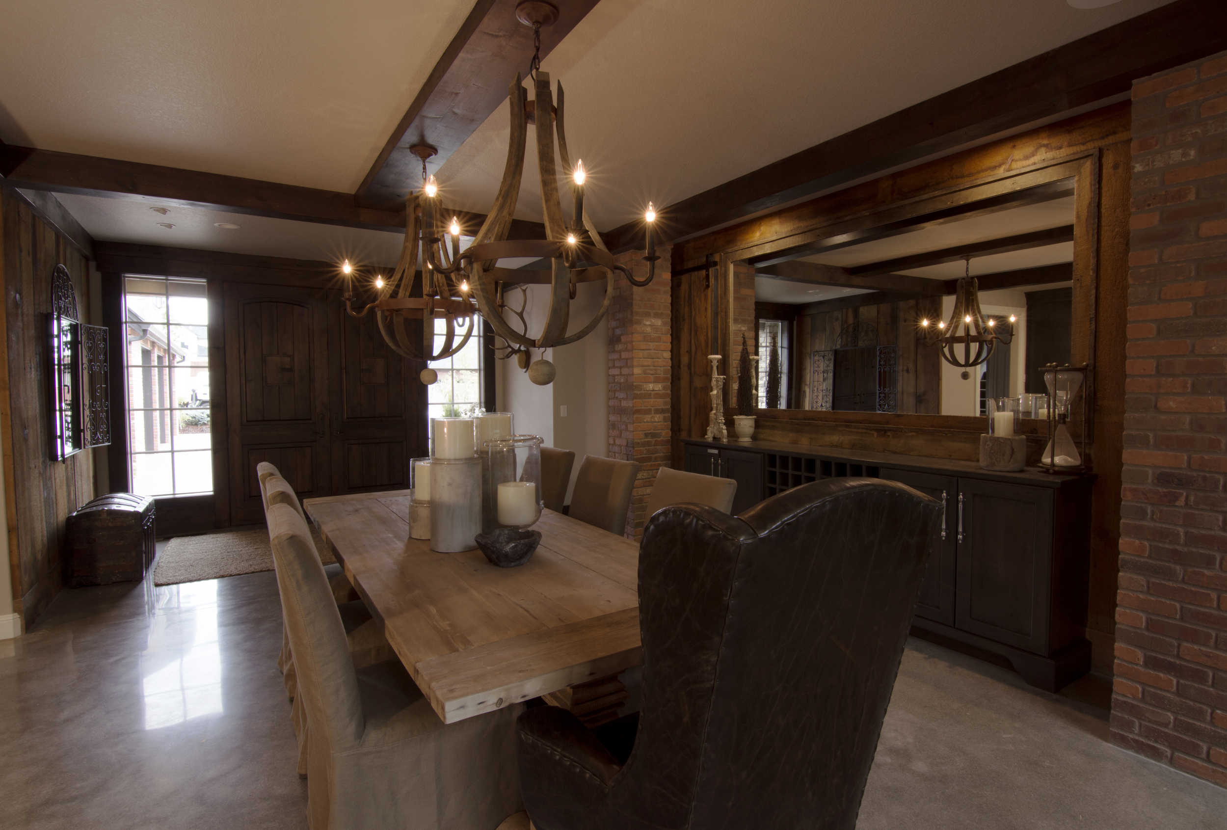 LEGA Dining 01.jpg