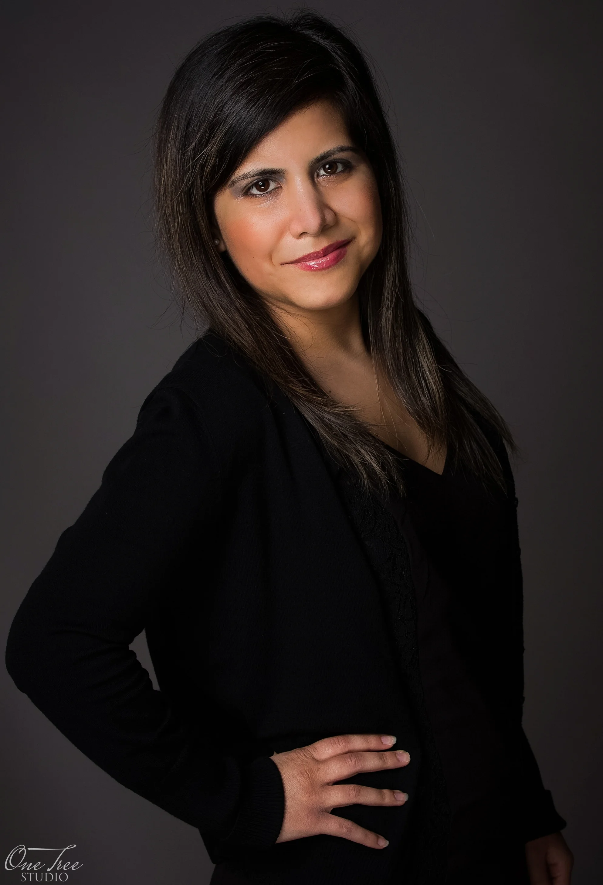 3 reasons why you need a new business headshot