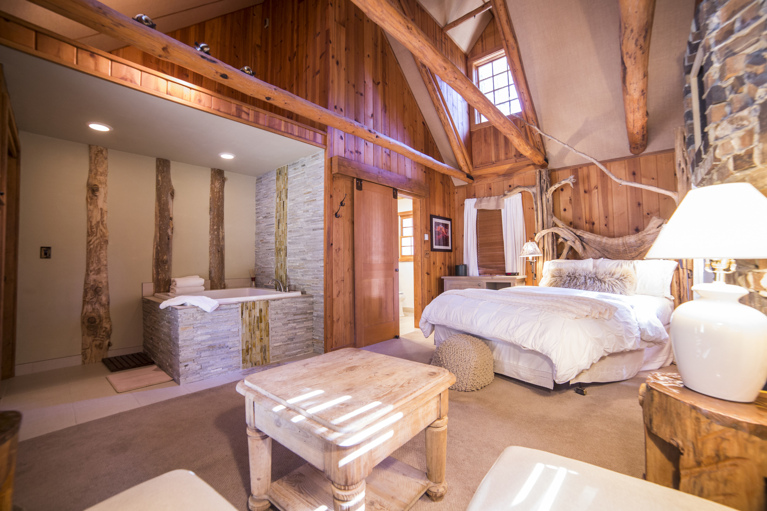 Romantic Hideaway Cottage Inn Room
