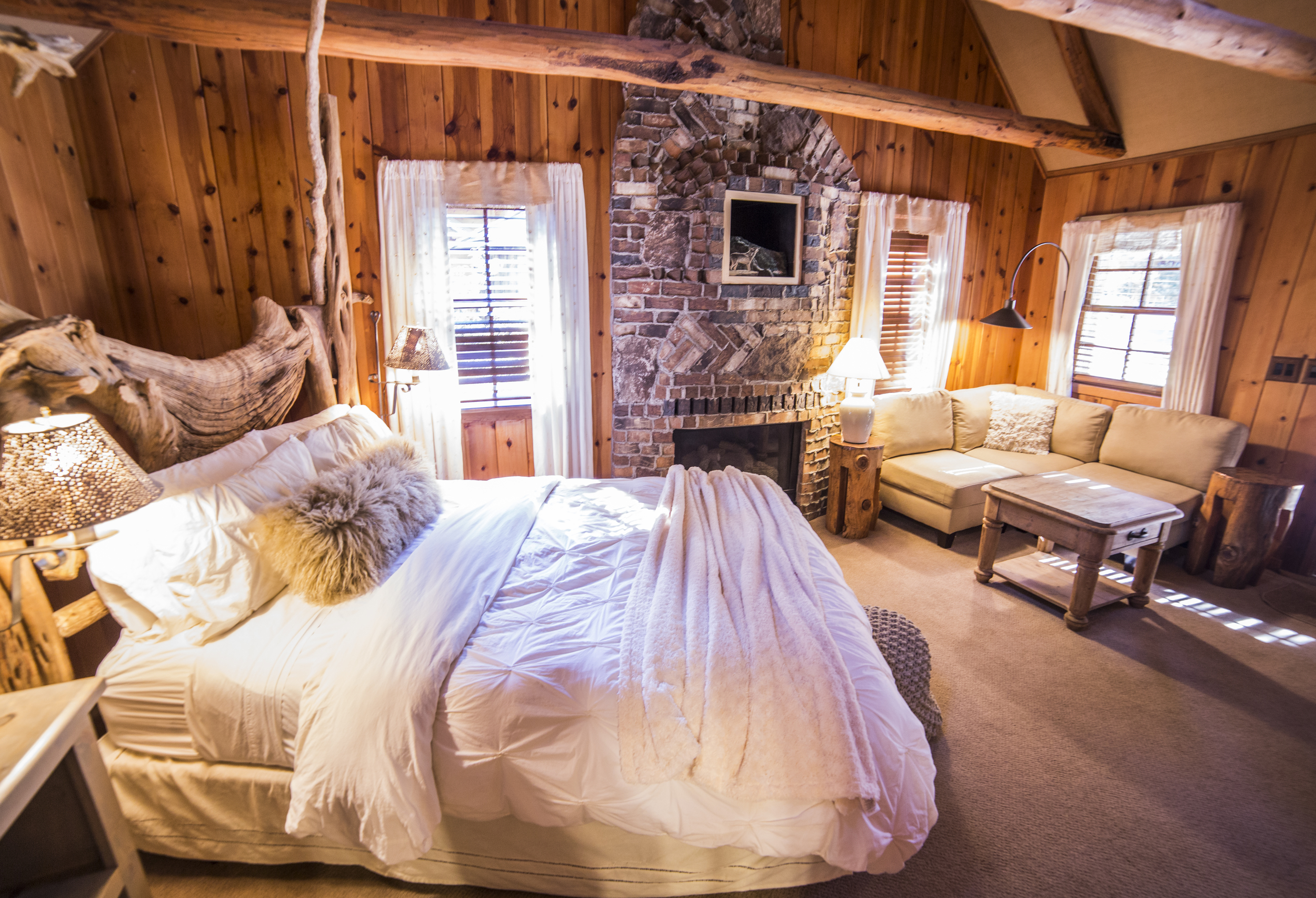 Romantic Hideaway Cottage Inn Room