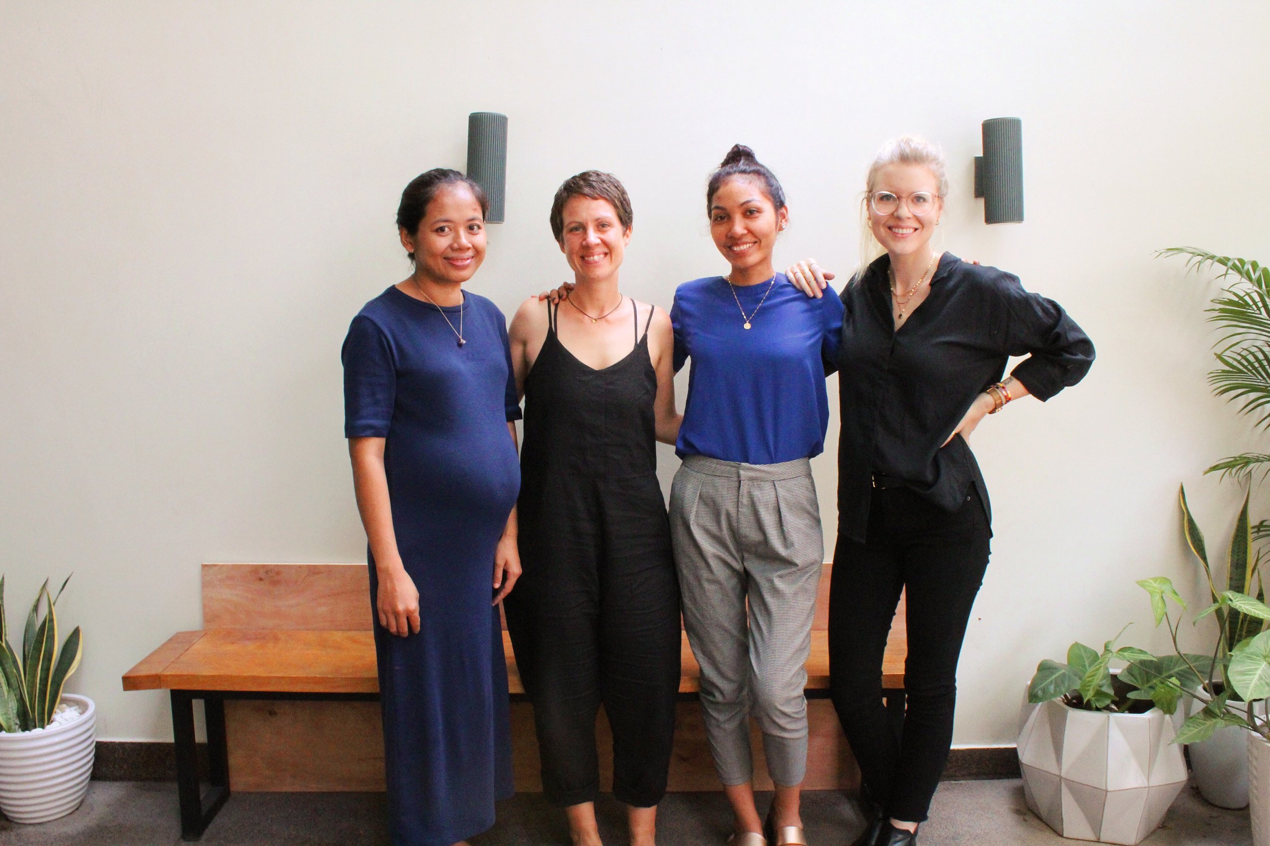 Kunthear Mov & Hanna Guy, co-founders of Dorsu ; Srey Mao Saron & Rachel Dodson, co-founders of Penh Lenh (left to right)