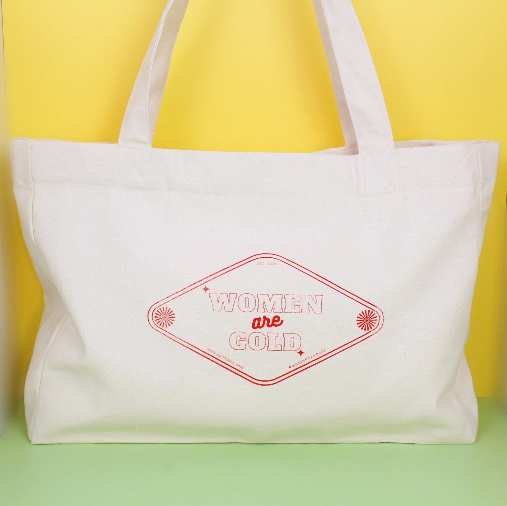 Women are Gold - Weekender Bag