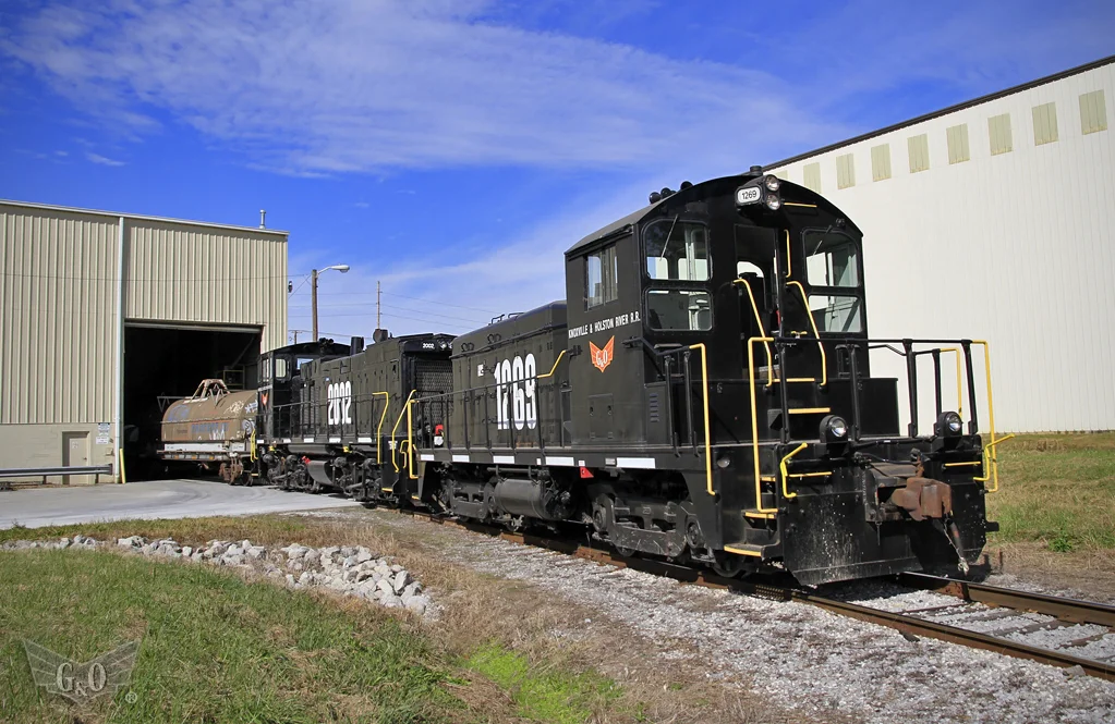 kxhr1269_aos_nov13RP.jpg