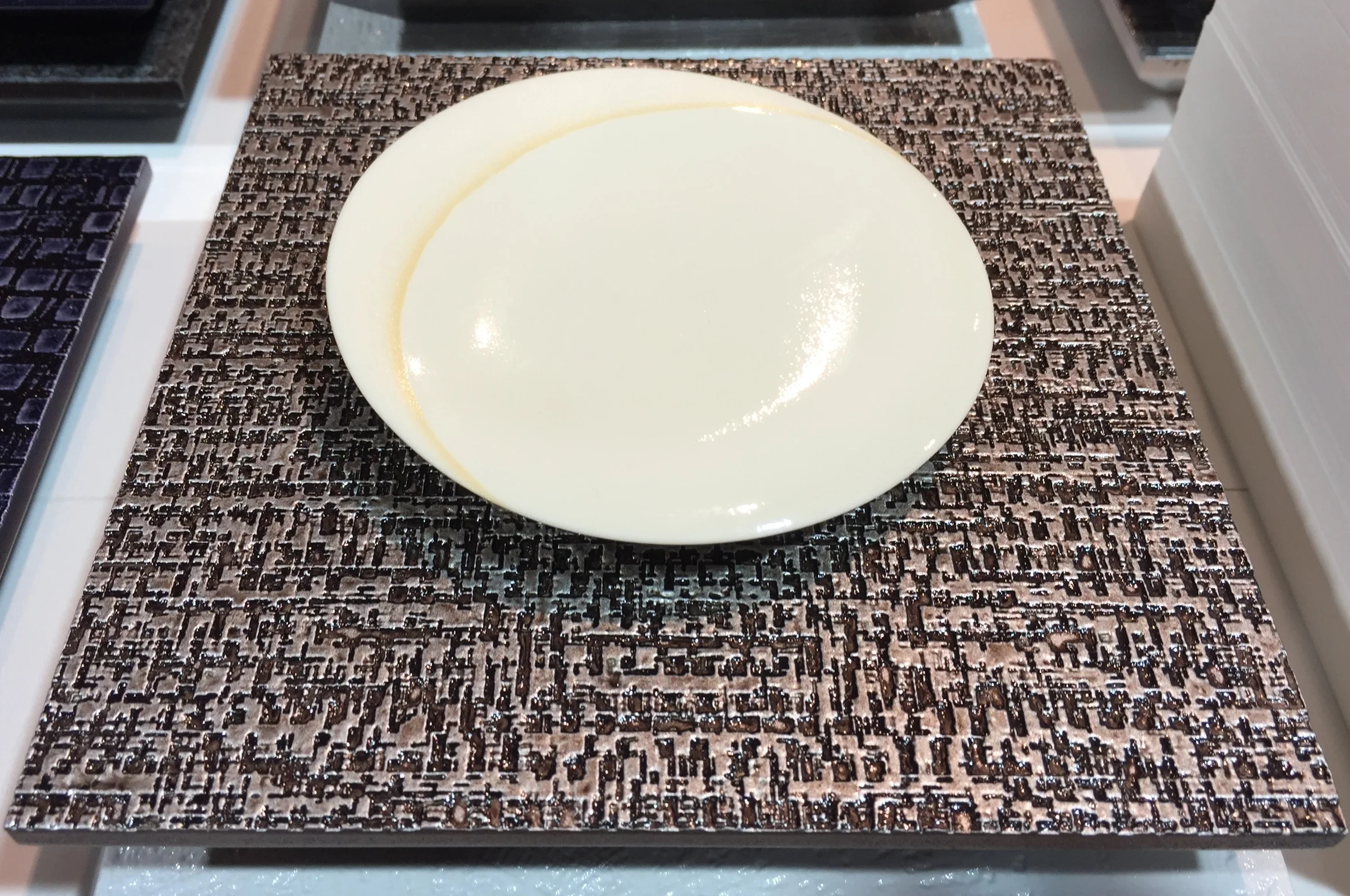 陶器：上島加奈子 作