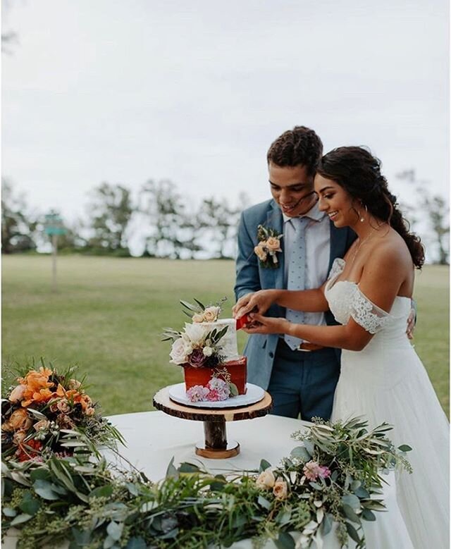 @hawaiipoloweddings is an exclusive oceanfront polo field located on Oahu&rsquo;s beautiful North Shore.