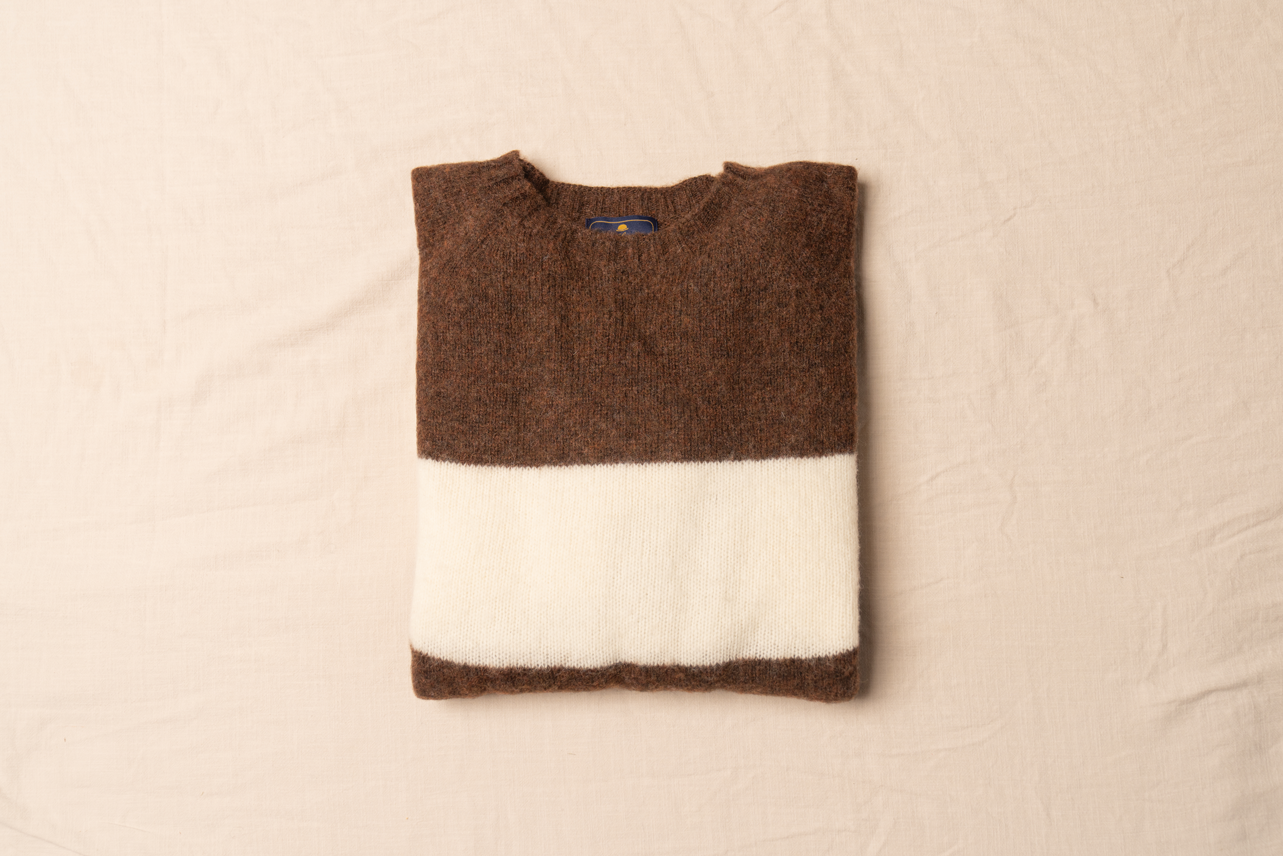 shetland-jumpers26_chocobrown-white_sergejlaurentius.png