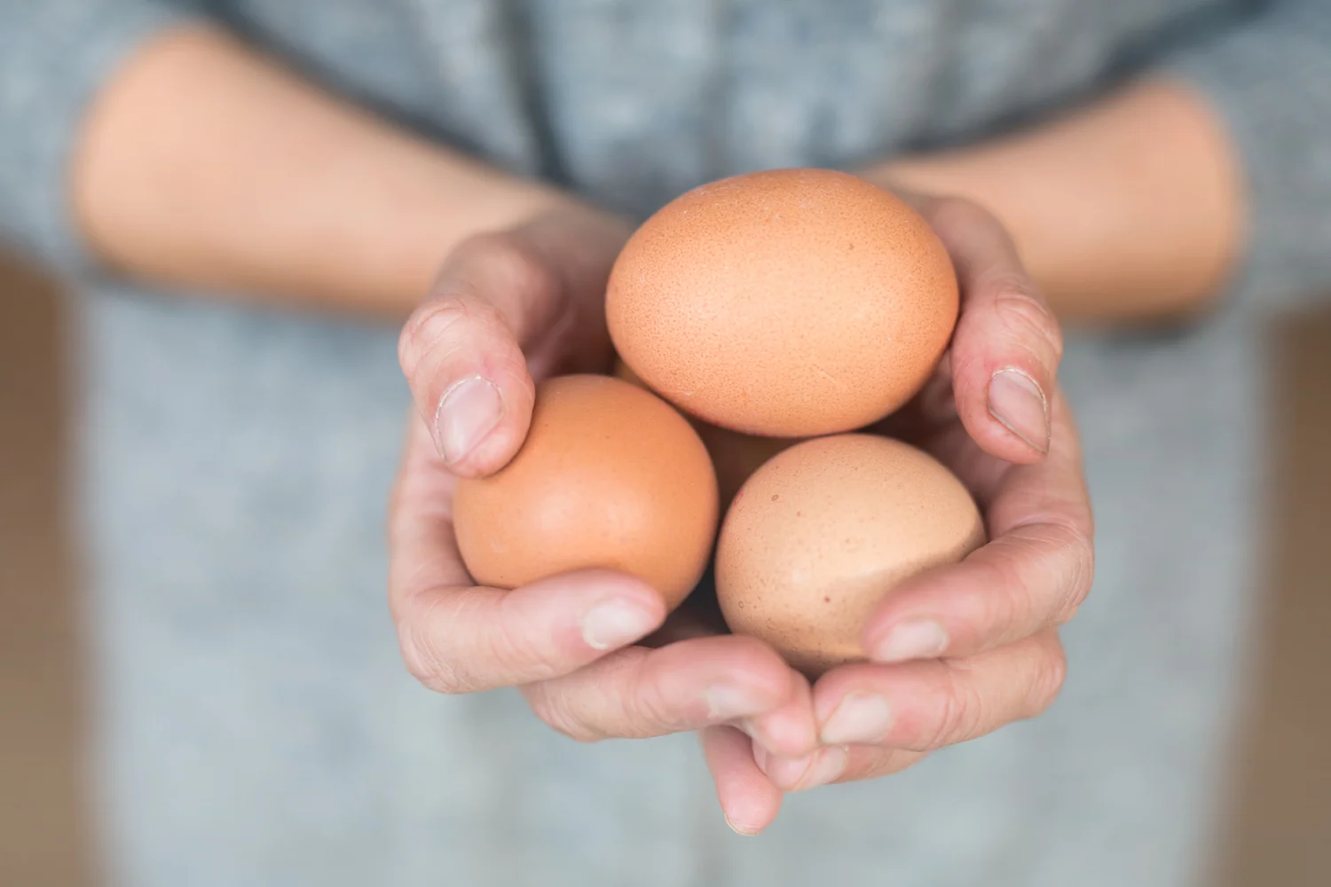Egg i hender.jpg