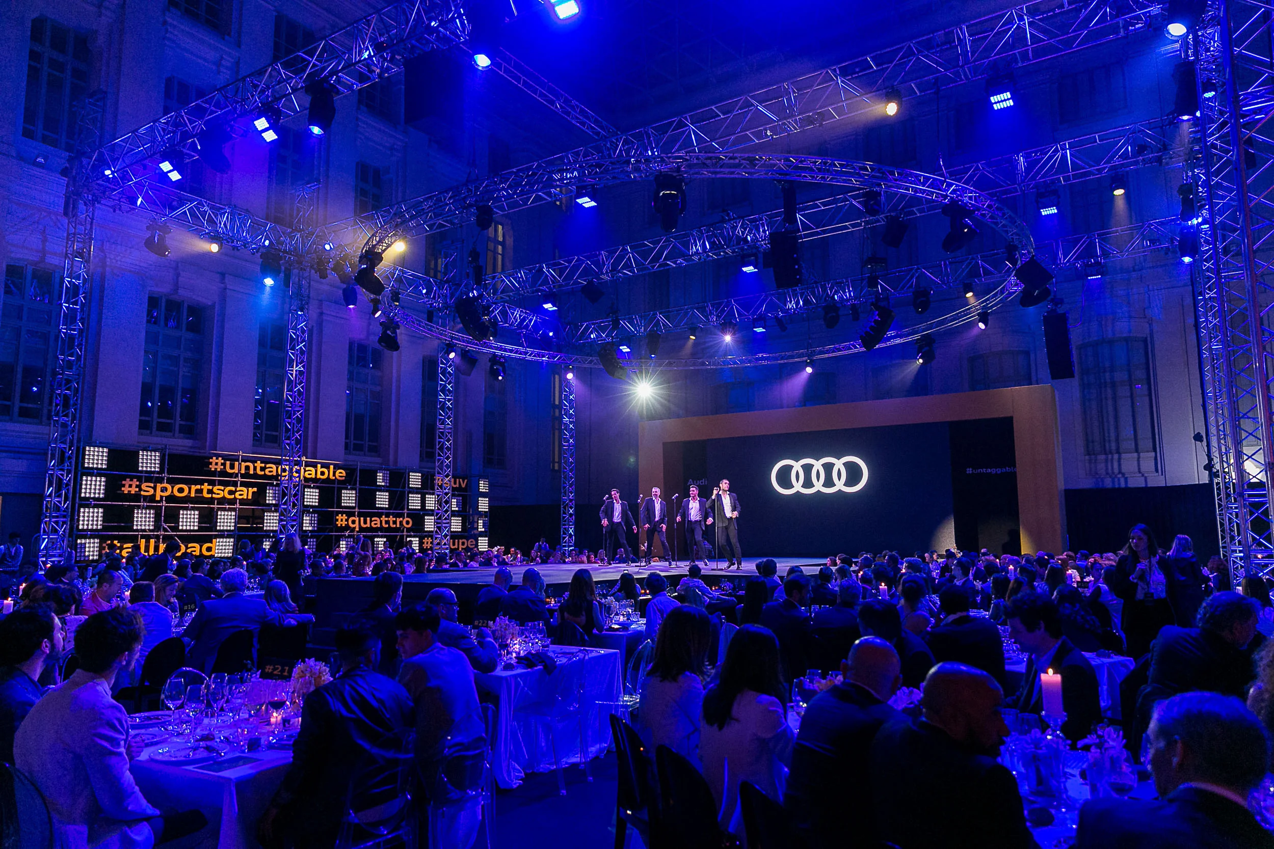 AUDI_Q20_06.jpg