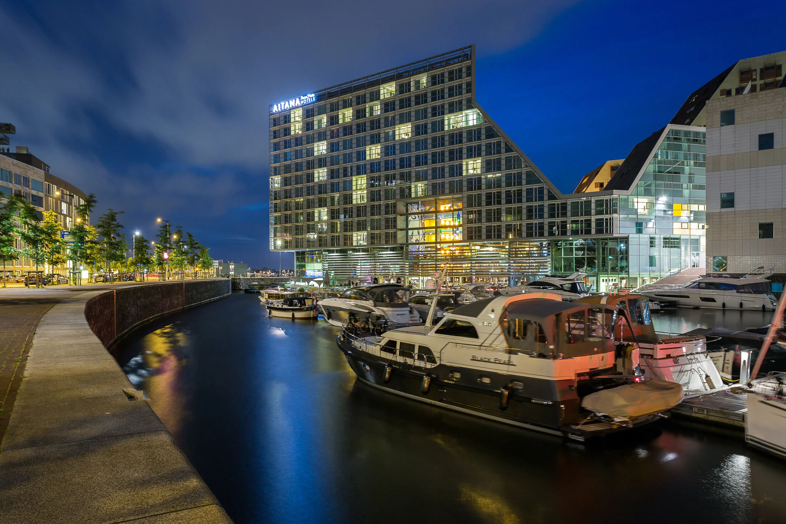 ROOM_MATE_AITANA_AMSTERDAM__96A3100.jpg