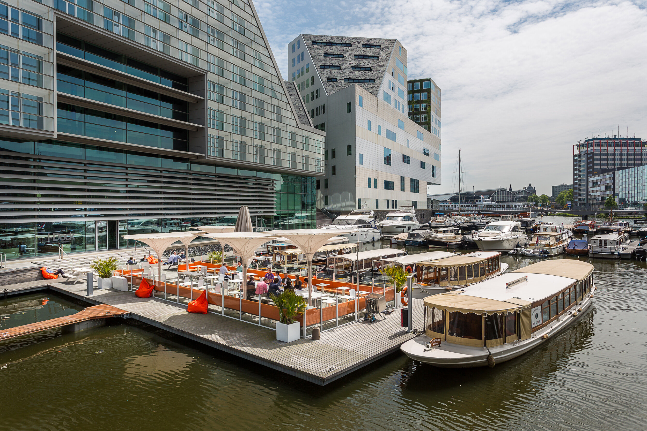 ROOM_MATE_AITANA_AMSTERDAM_NI6A6256.jpg