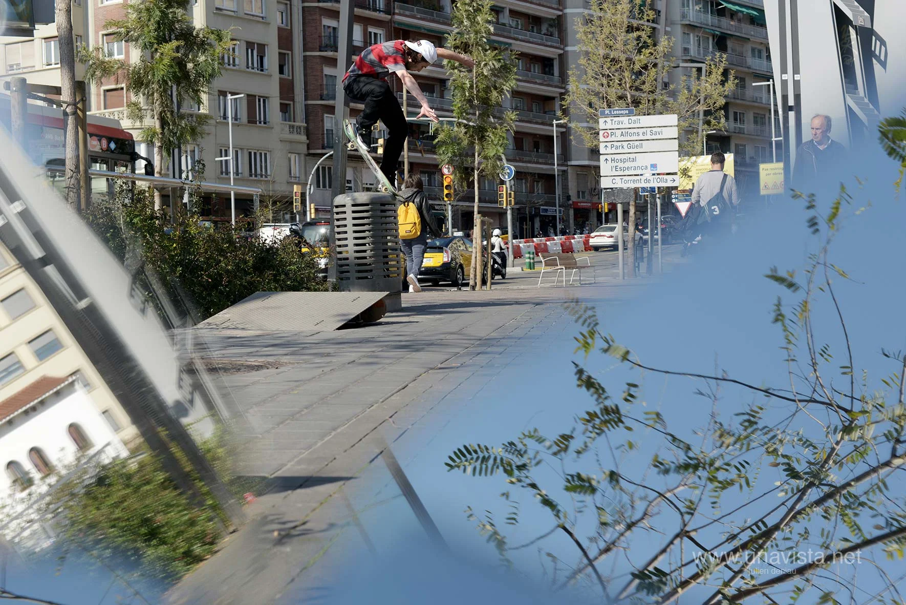  Thierry Gormit, double mirror effect! 2016 