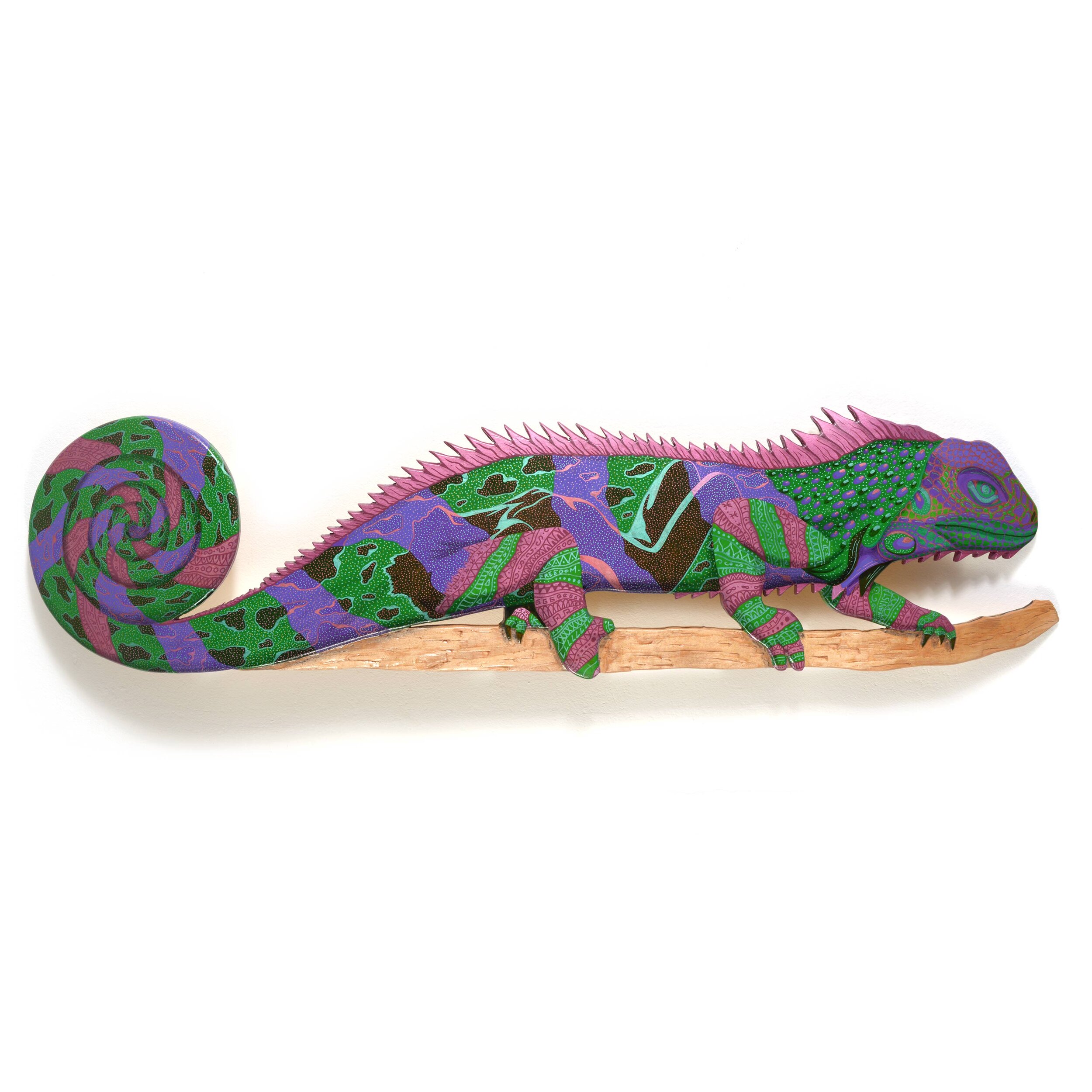  Dragueleon  Acrylic painting and poscas on a skateboard.  80X21 cm. 12/2019 