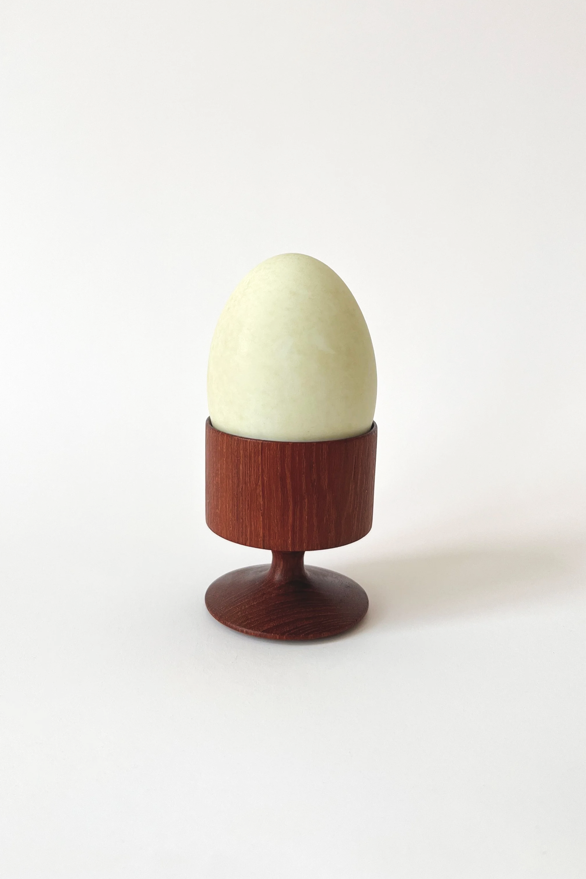 adaagain-eggcups-found-renewed3.png