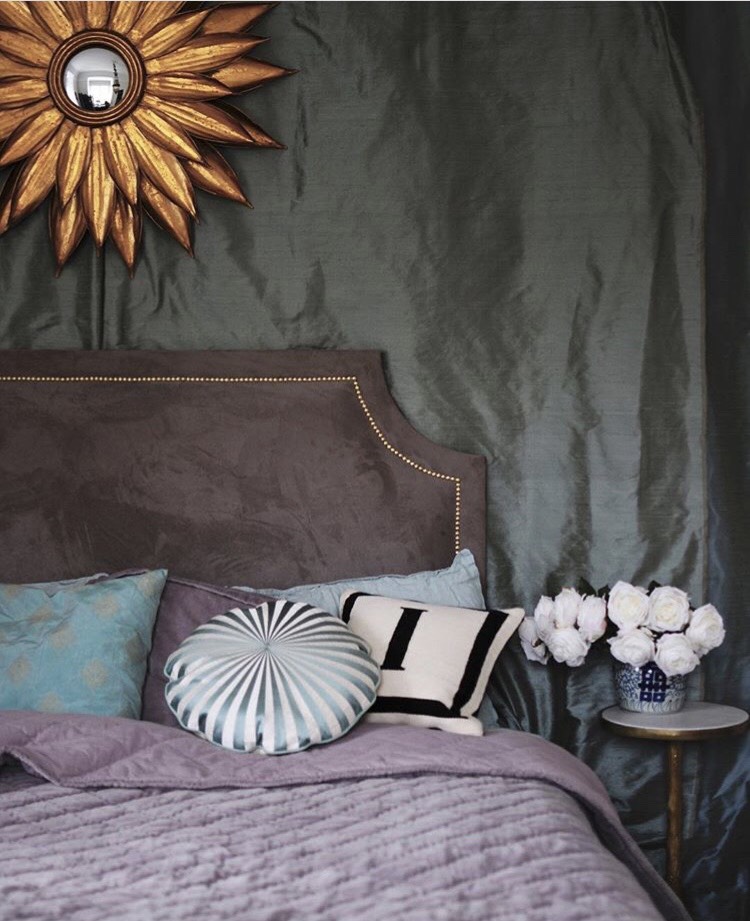 Fashionista Headboard wearing Twice-Griffin