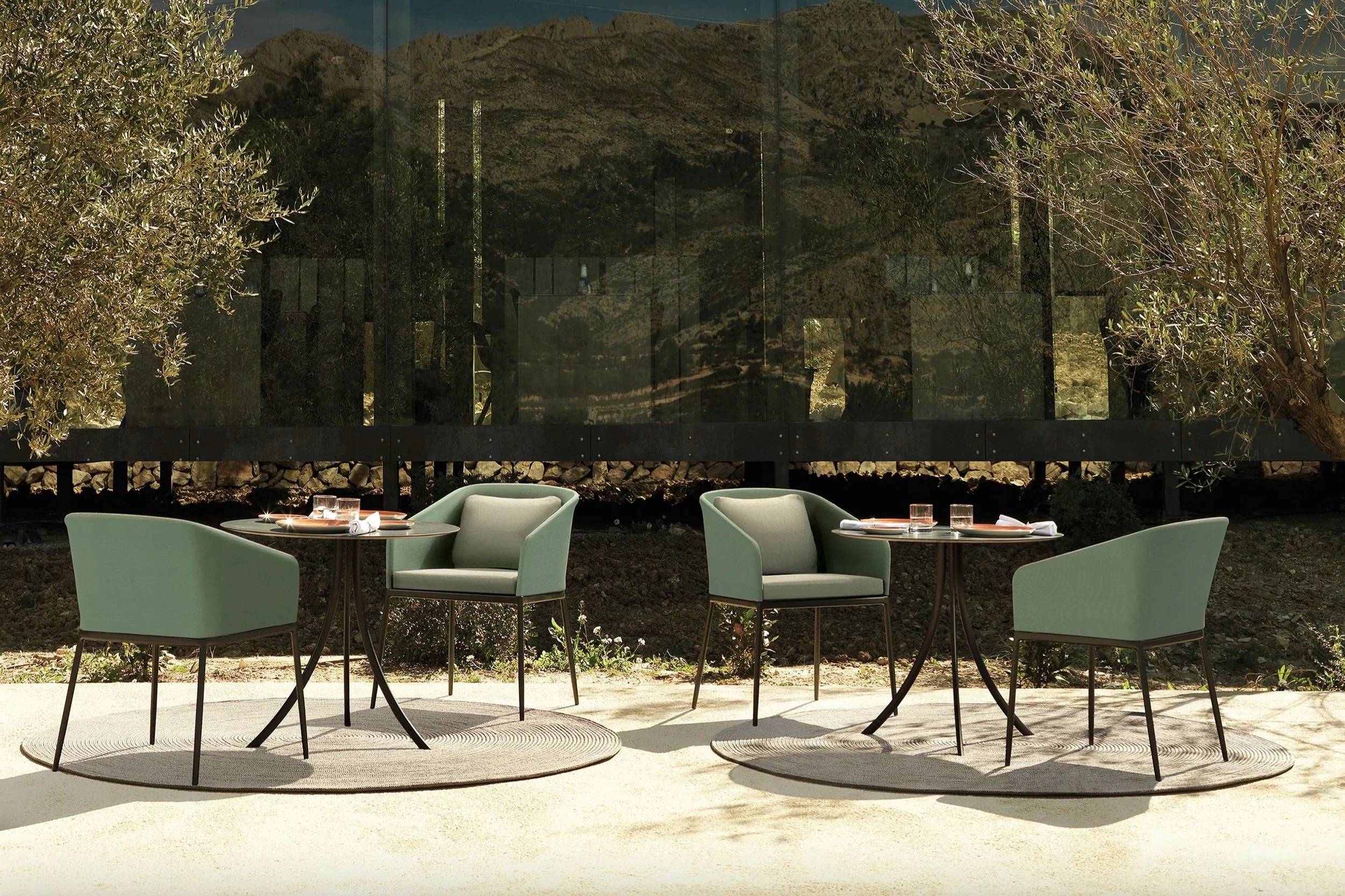 bistro-outdoor-dining-table-manel-molina-expormim-furniture-outdoor-02.jpg