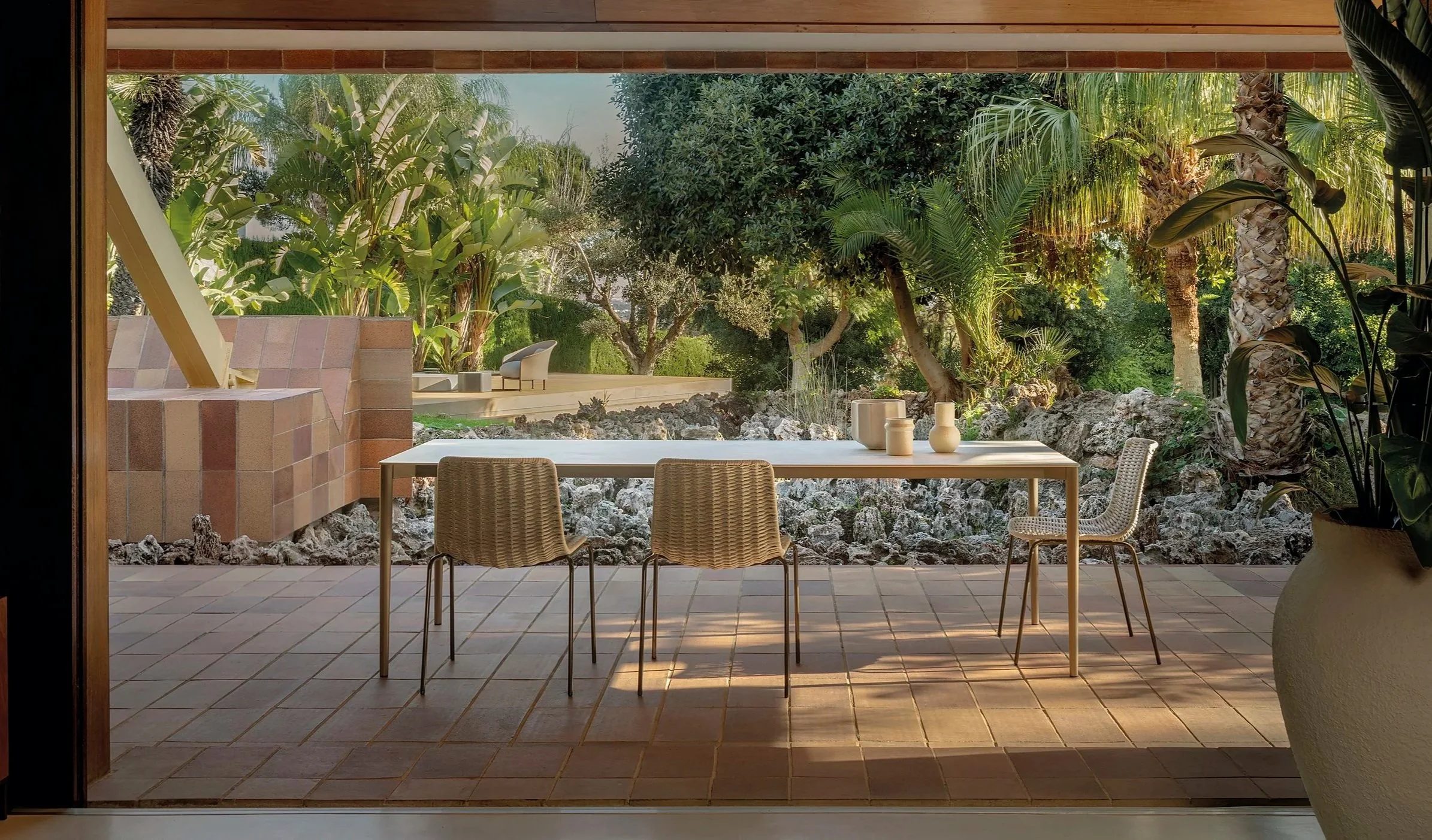 nude-dining-table-studio-expormim-furniture-outdoor-17.jpg
