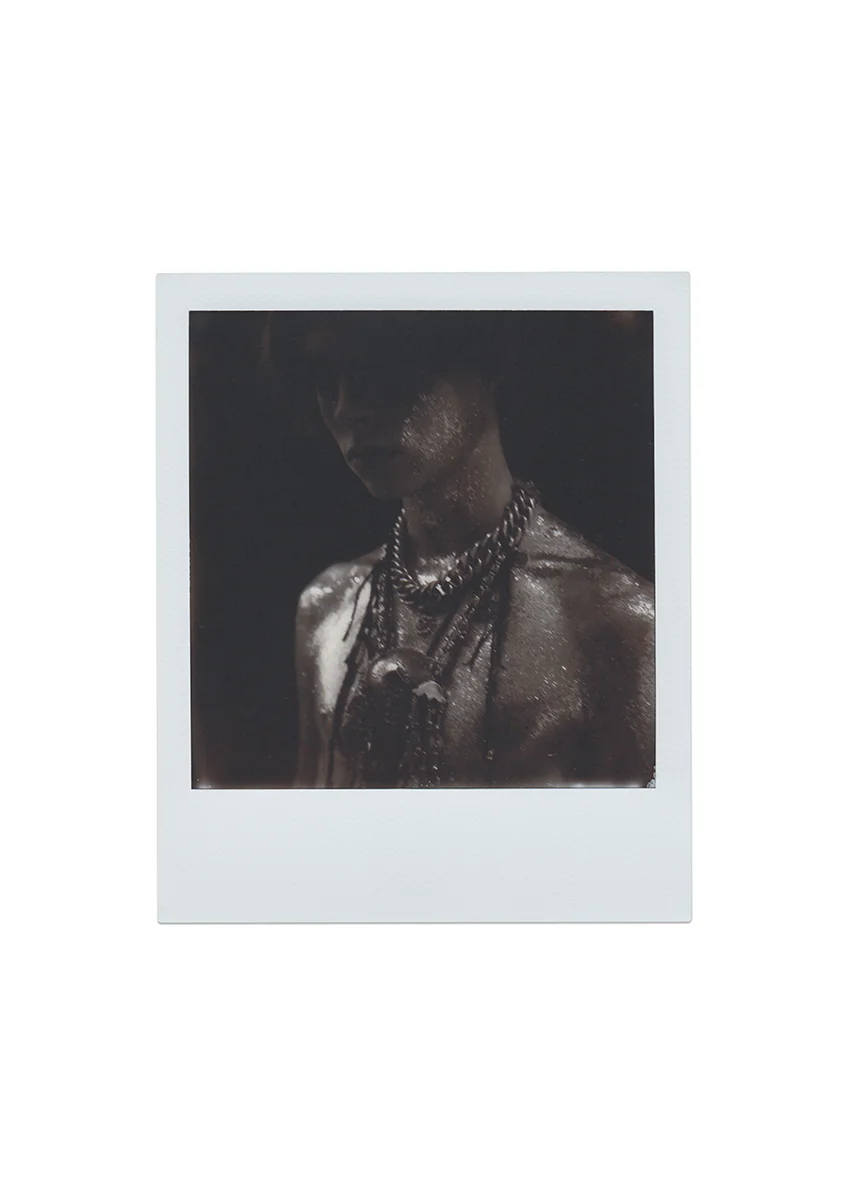 SAINT LAURENT_MENSS19_POLAROIDS_02_LR.jpg