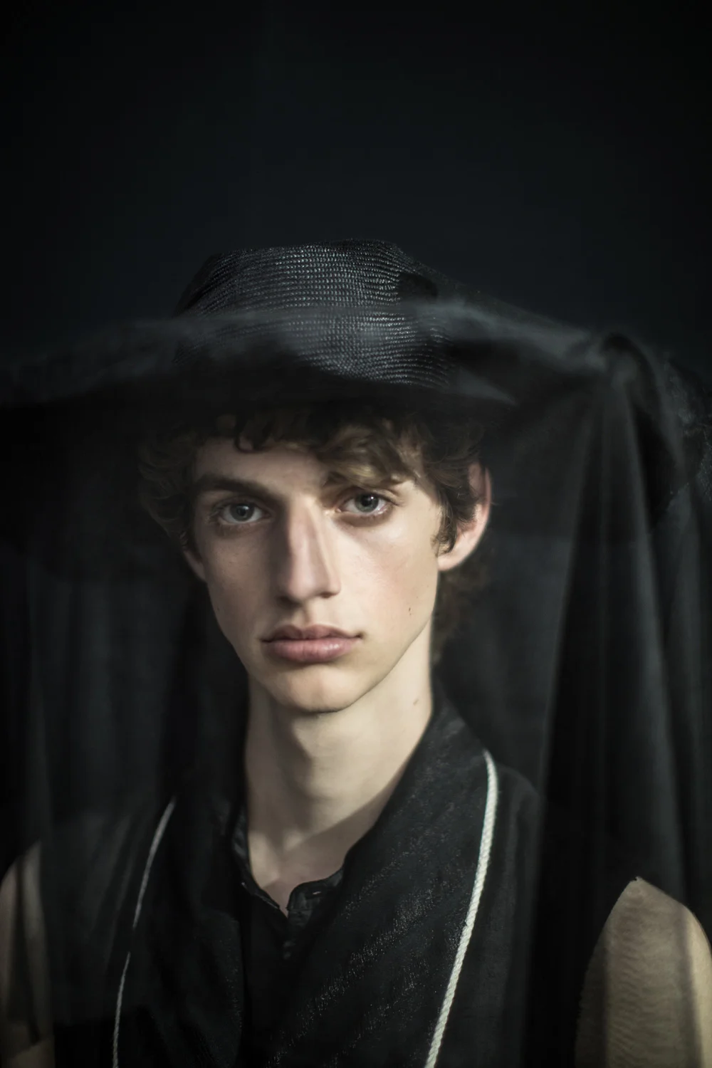 ANN-DEMEULEMEESTER-SS19-MENS-MATTEO-CARCELLI-2.jpg