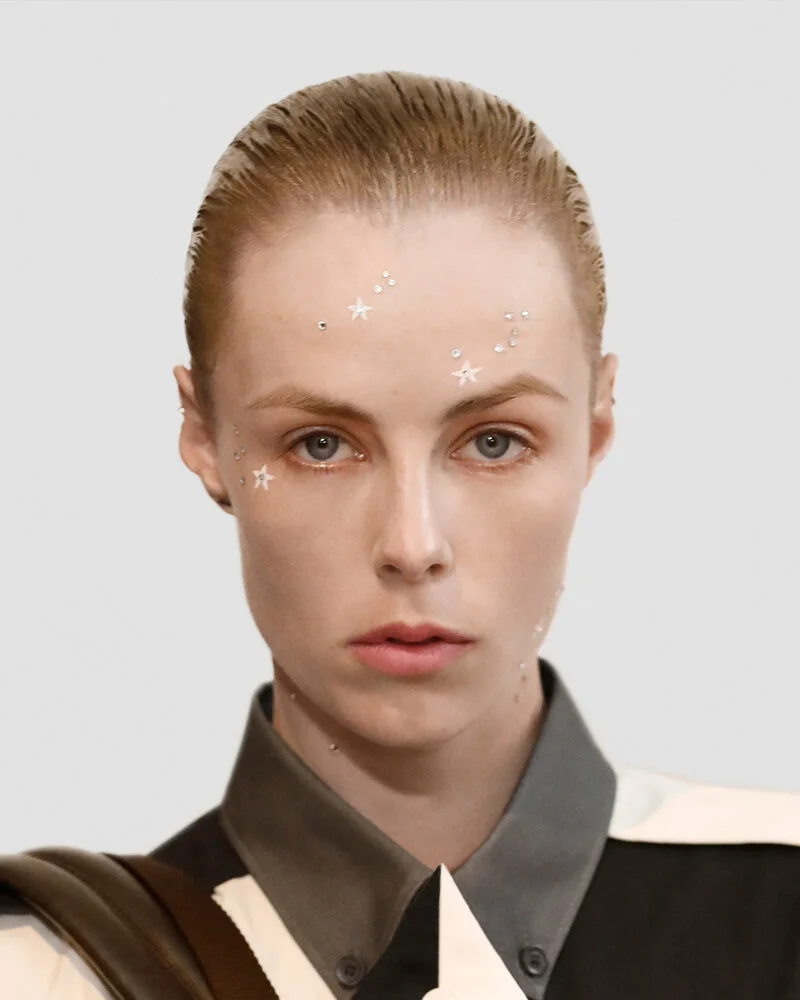 Edie-at-the-Burberry-Autumn_Winter-2021-Menswear-Presentation.jpg