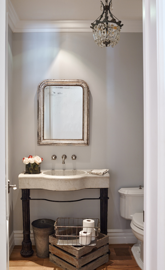The architect and is the talented Jim Blochberger and the builder Brett Brimley is known for his fine craftsmanship.