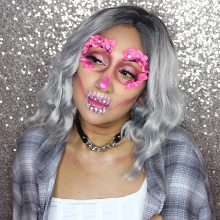 Flower Sugar Skull Look