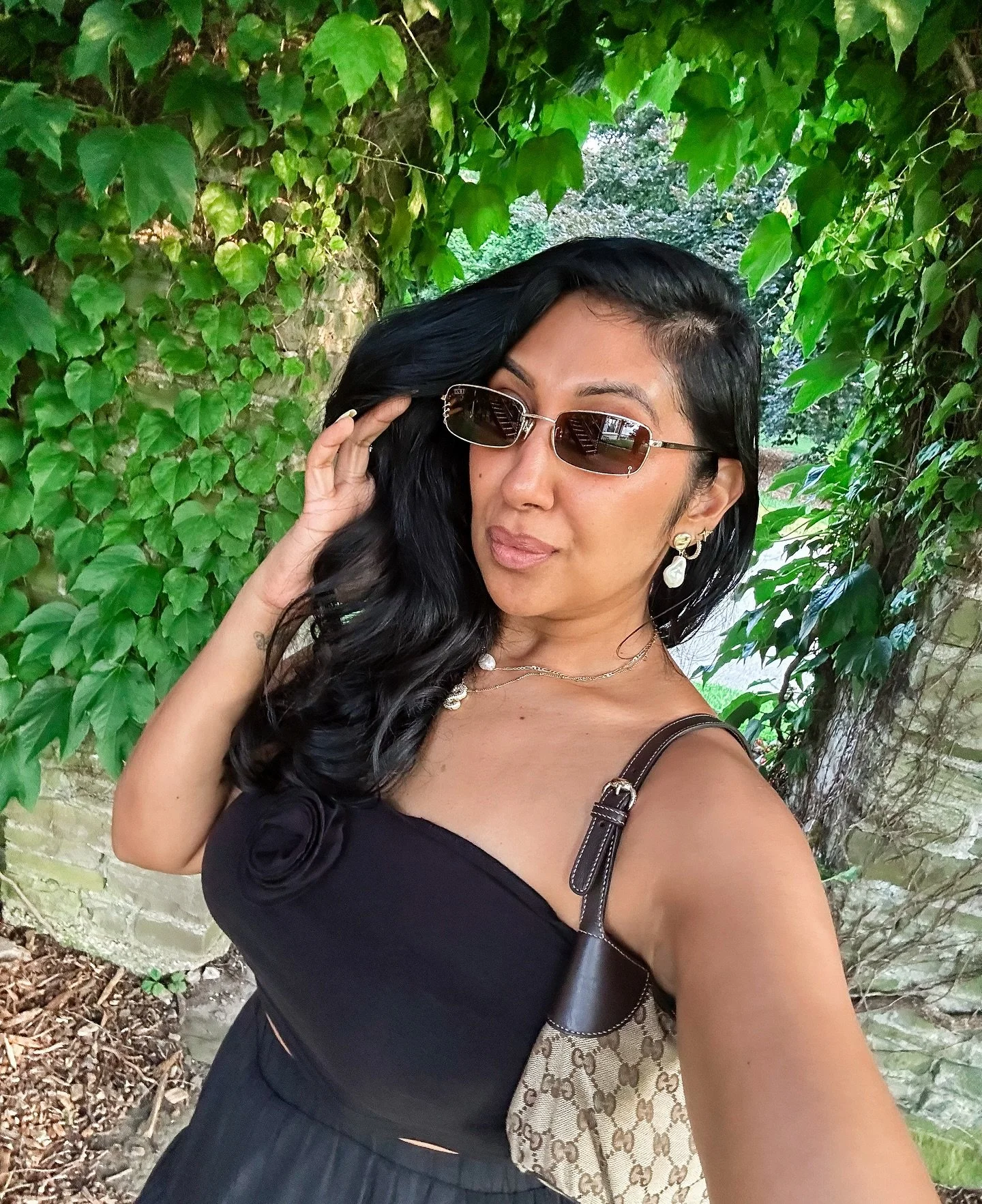 Hidden gems of Gairloch Gardens 🌿✨ It&rsquo;s giving secret garden vibes and I love it! 🪴⛲️🪷

Happy August! 🌸 It&rsquo;s my birthday month 🥳

Summer outfit, black outfit, vacay style, vacation outfit, euro summer outfits, summer fashion, Pintere