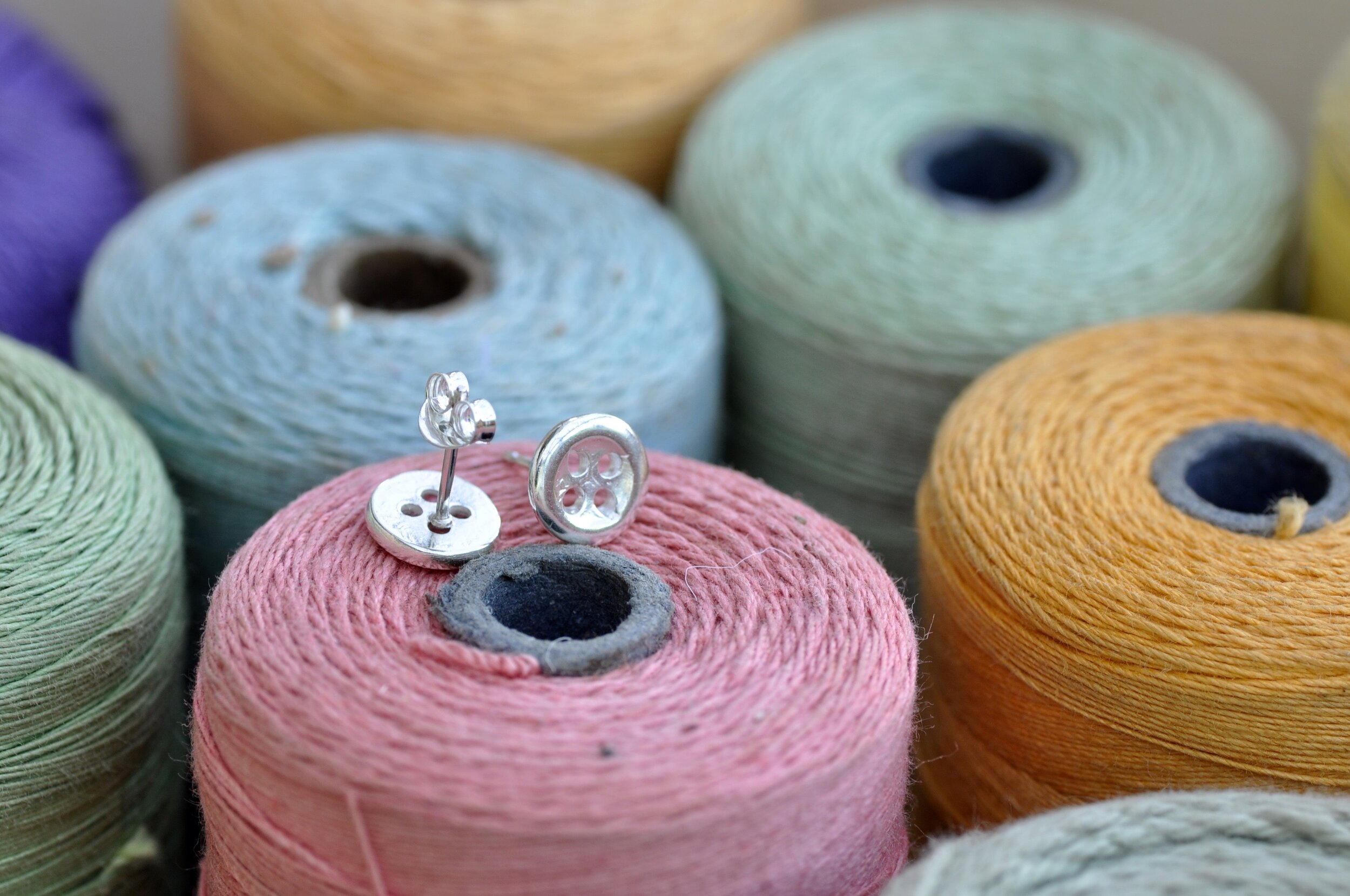 Button stud earrings