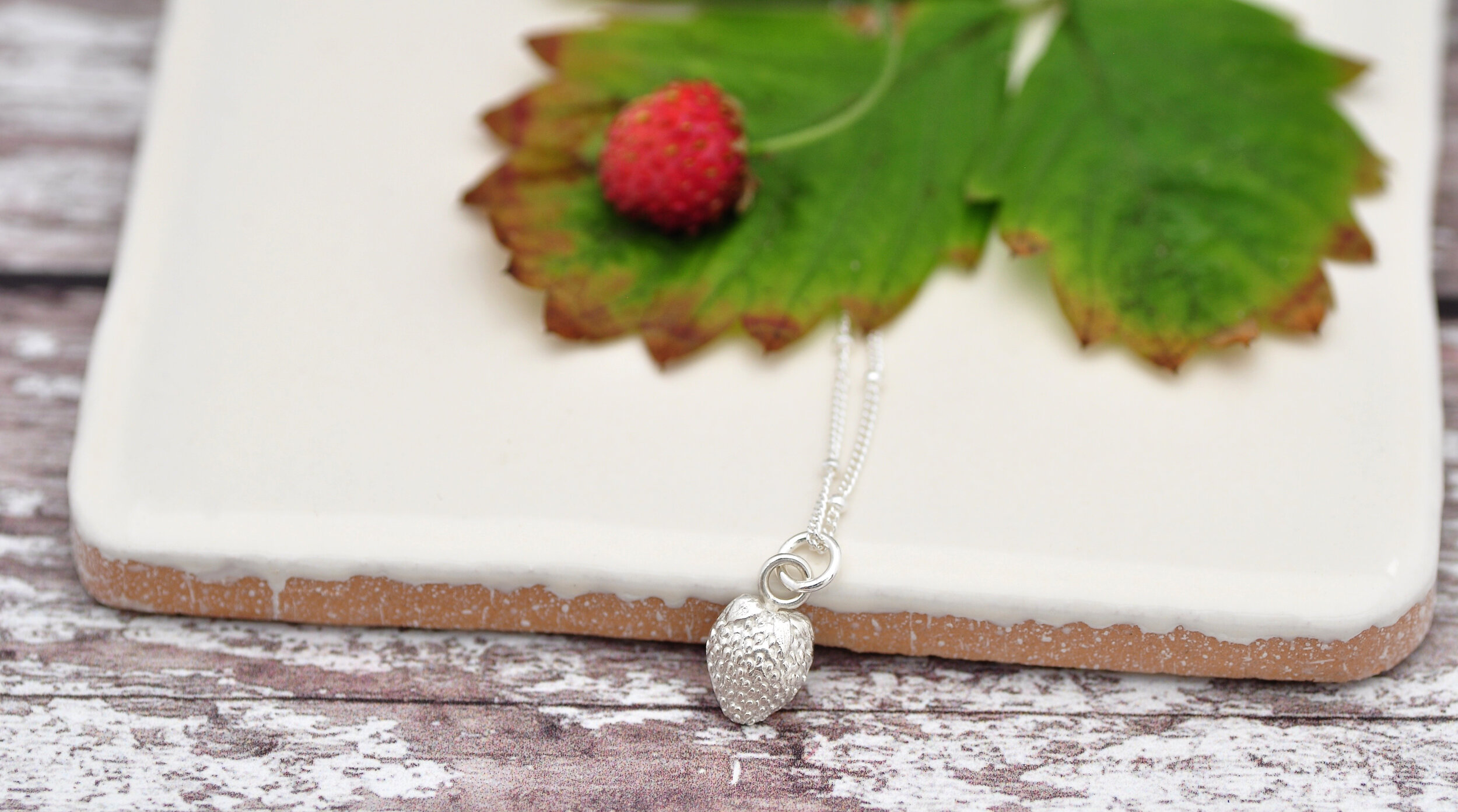 Small strawberry 1.jpg