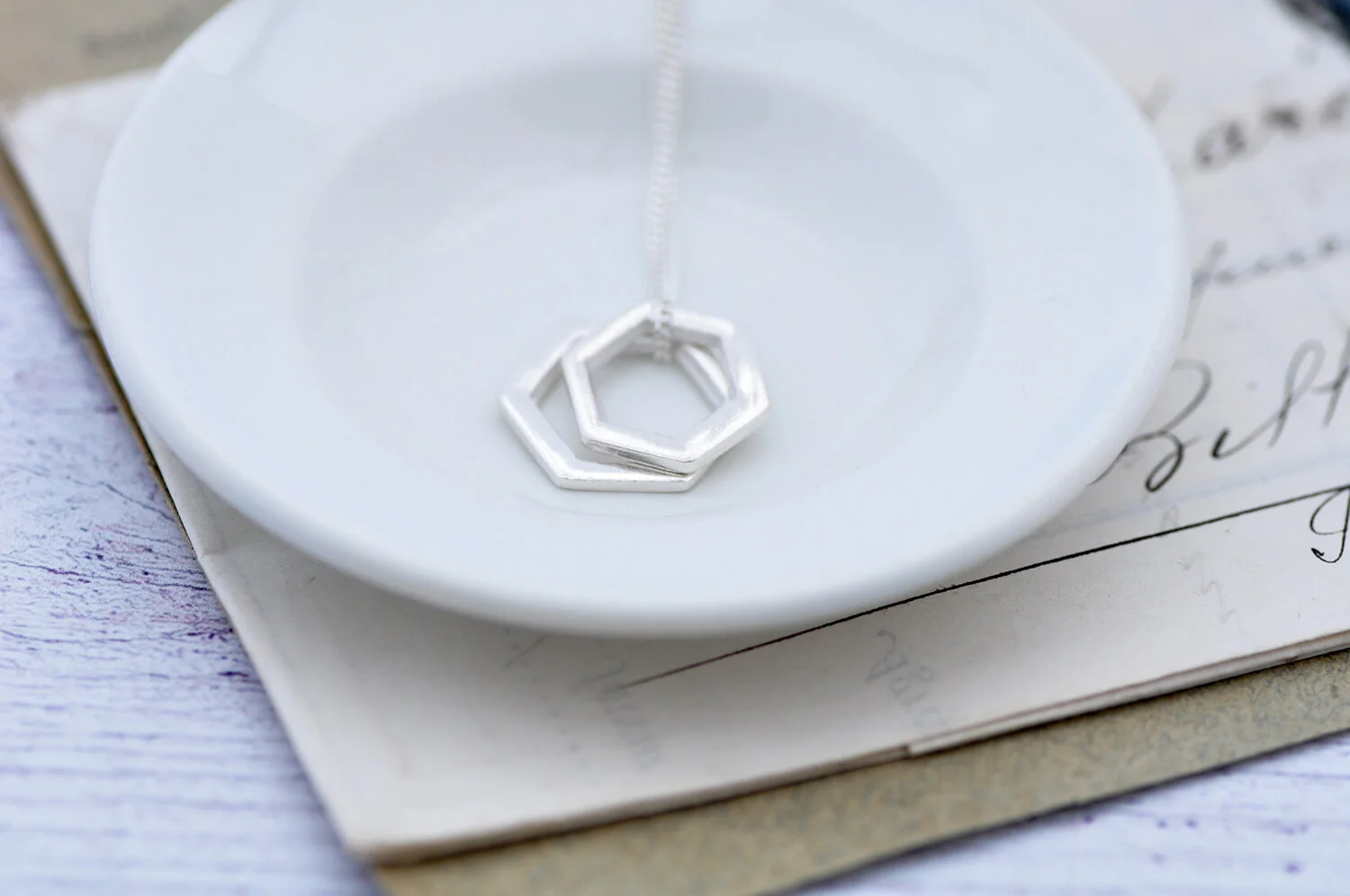 Hexagon necklace-2.1500.jpg