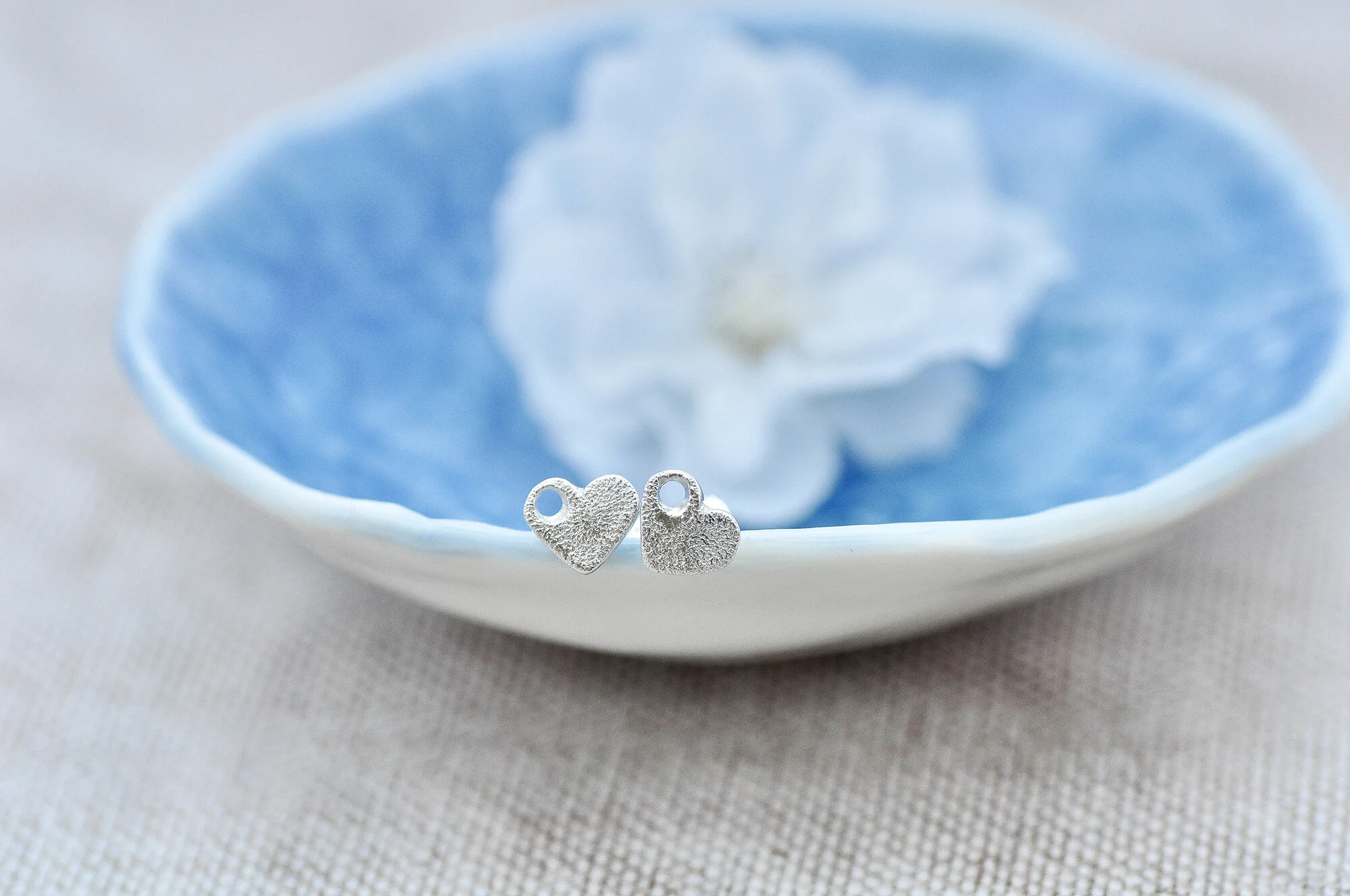 Hole studs.1-2.2000.jpg