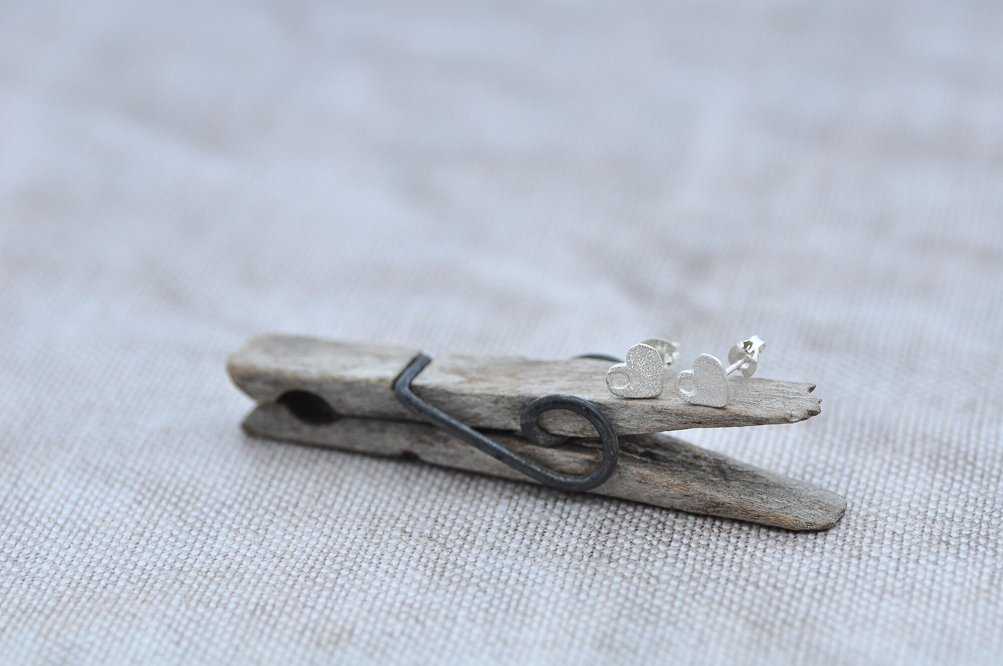 Hole studs.3.2000.jpg