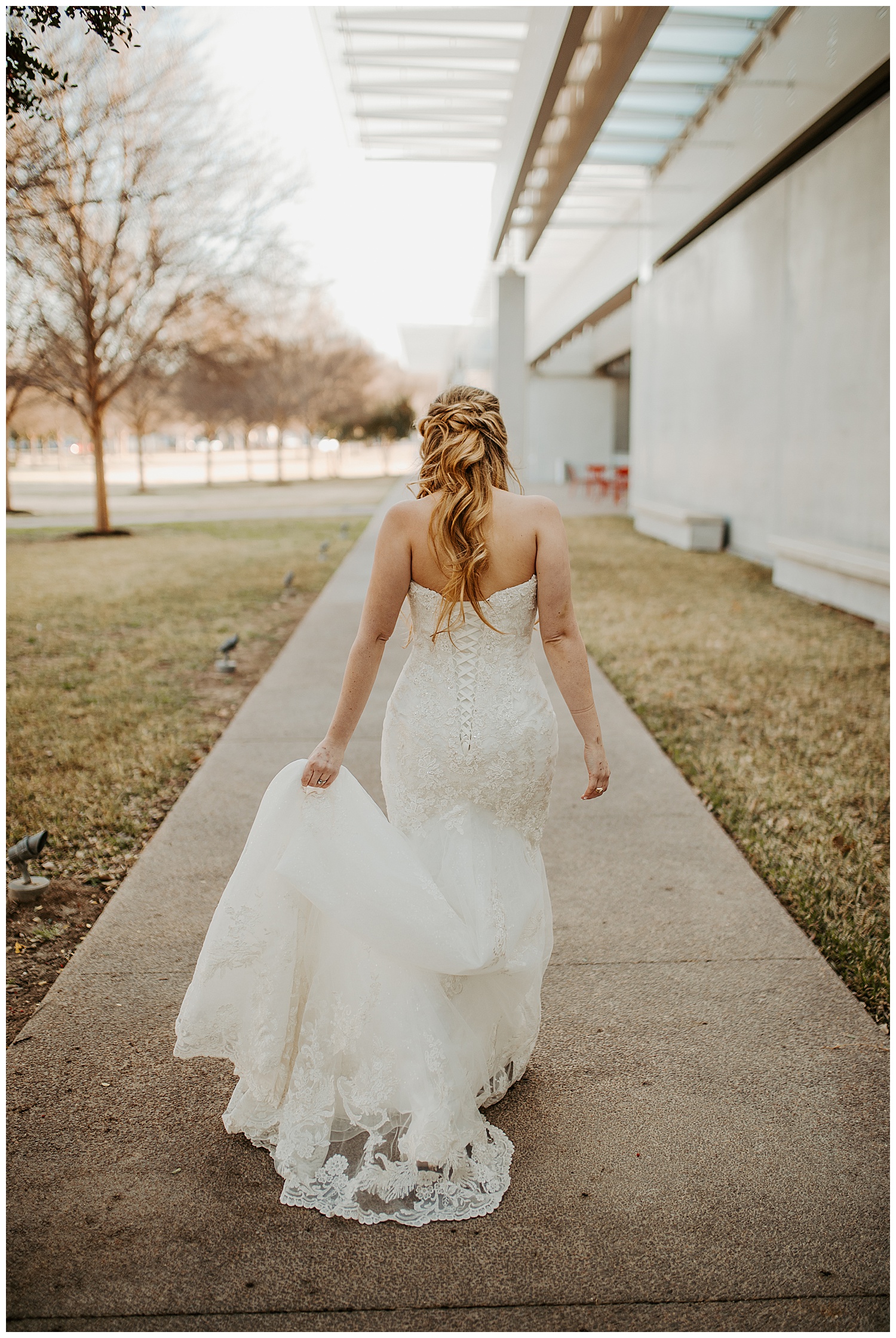Laken-Mackenzie-Photography-Alyssa-Bridals-Kimbell-Art-Museum-Dallas-Fort-Worth-Wedding-Photographer10.jpg
