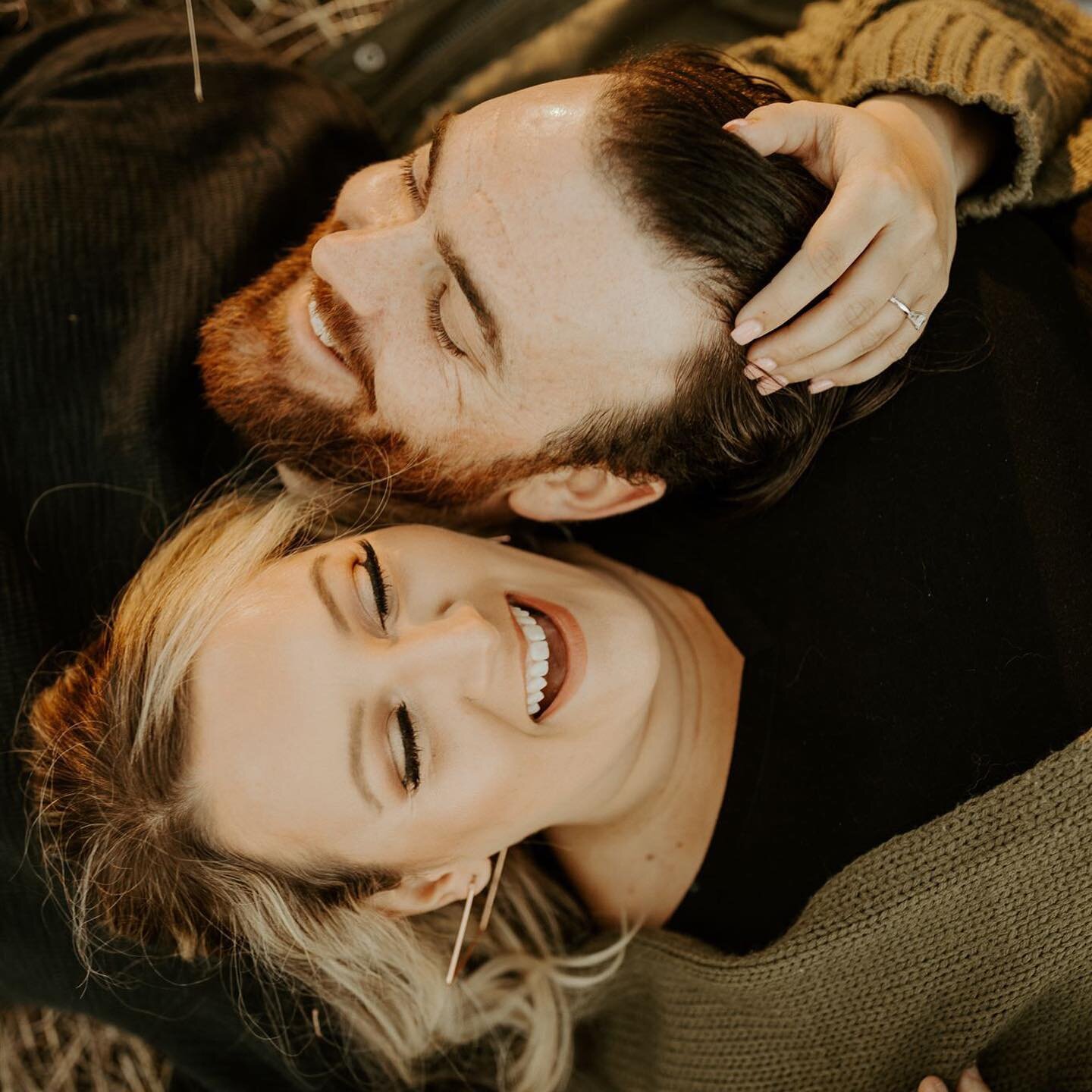 Laughed at myself a lot today, but definitely did not look as cute as these two!! 😍

Need a good laugh, check out the story 🤣🤦🏼&zwj;♀️
.
.
.
.
 #adventurebrides
#moonlightdaydreamers
#littlethingstheory
#belovedstories
#radstorytellers
#anotherwi