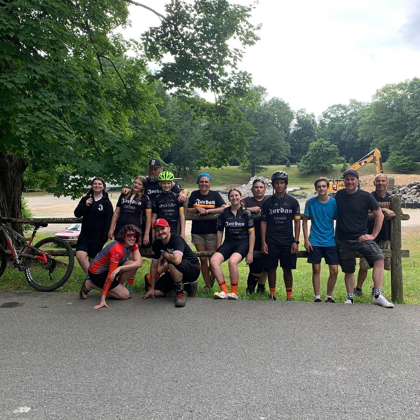 Introducing  the new DJR Juniors Mountain Bike Team!  Looking forward to seeing what this season in the woods brings! #clifbar #sierracapital #cboeglobalmarkets #langanengineering #zephyr #osmonutrition #feelgreatbegreat #cycling #djrjr #djrmtb #juni