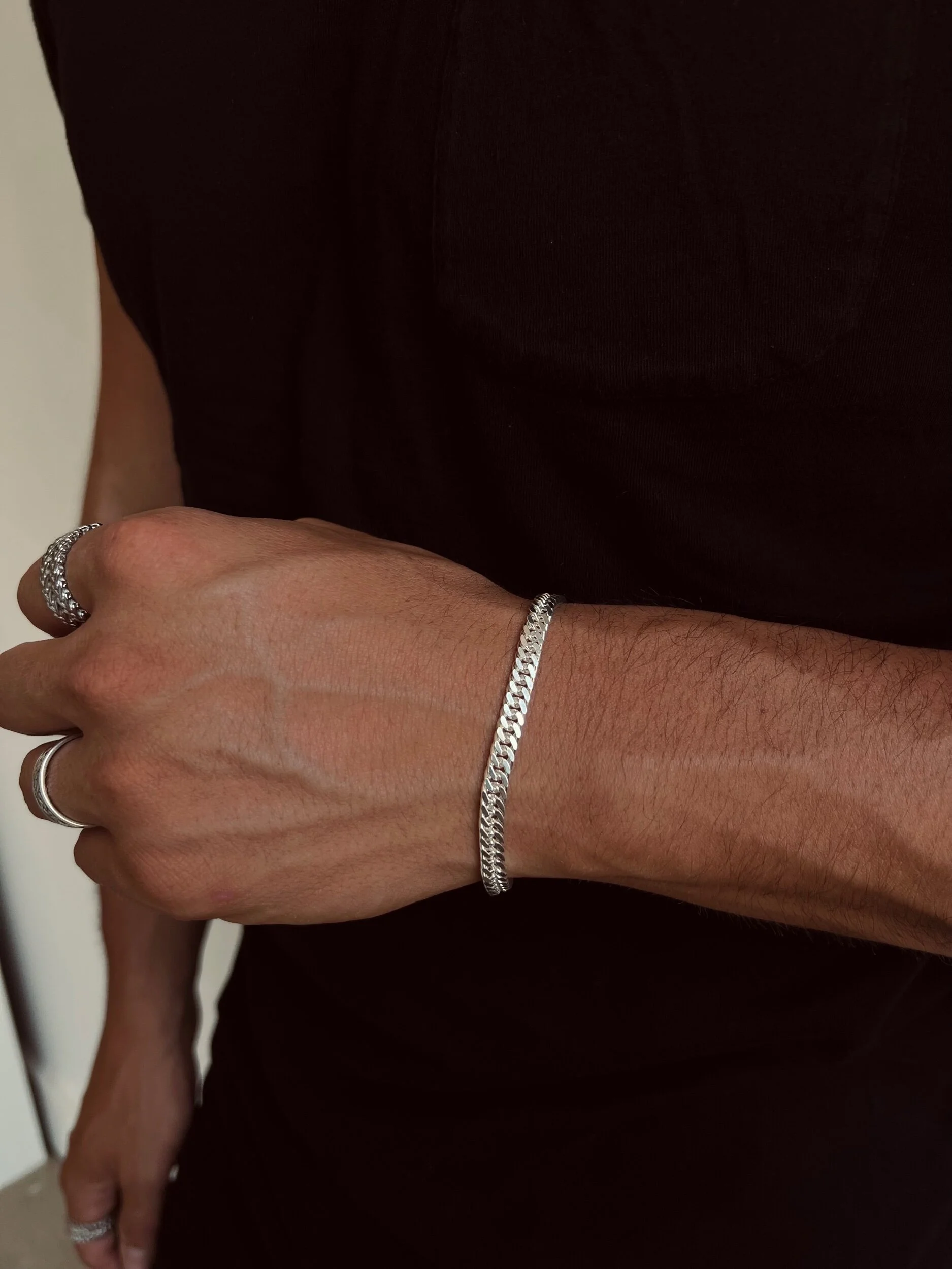 08B173E3-4F1F-4CFE-A0BB-22018809FCDE