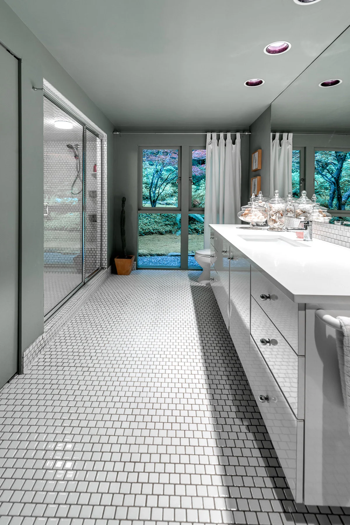 4301-Woodcrest-Road-West-Vancouver-360hometours-40s.jpg