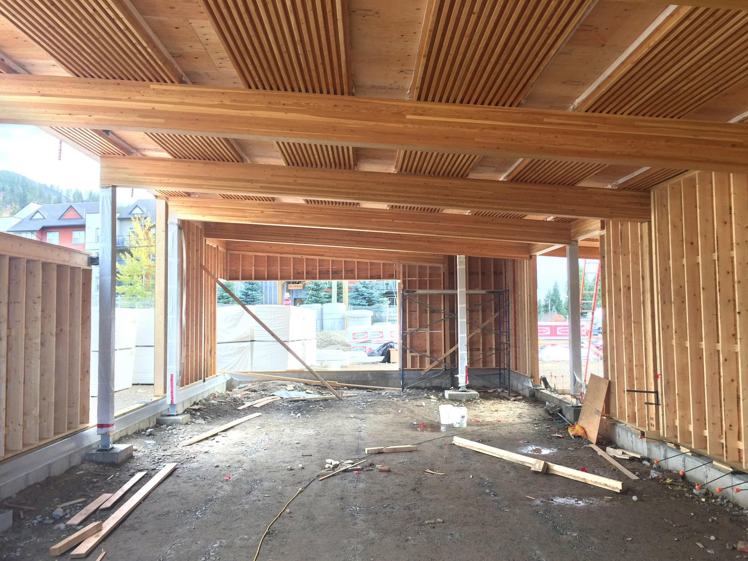 UAA_Radium_04-C_Construction.jpg