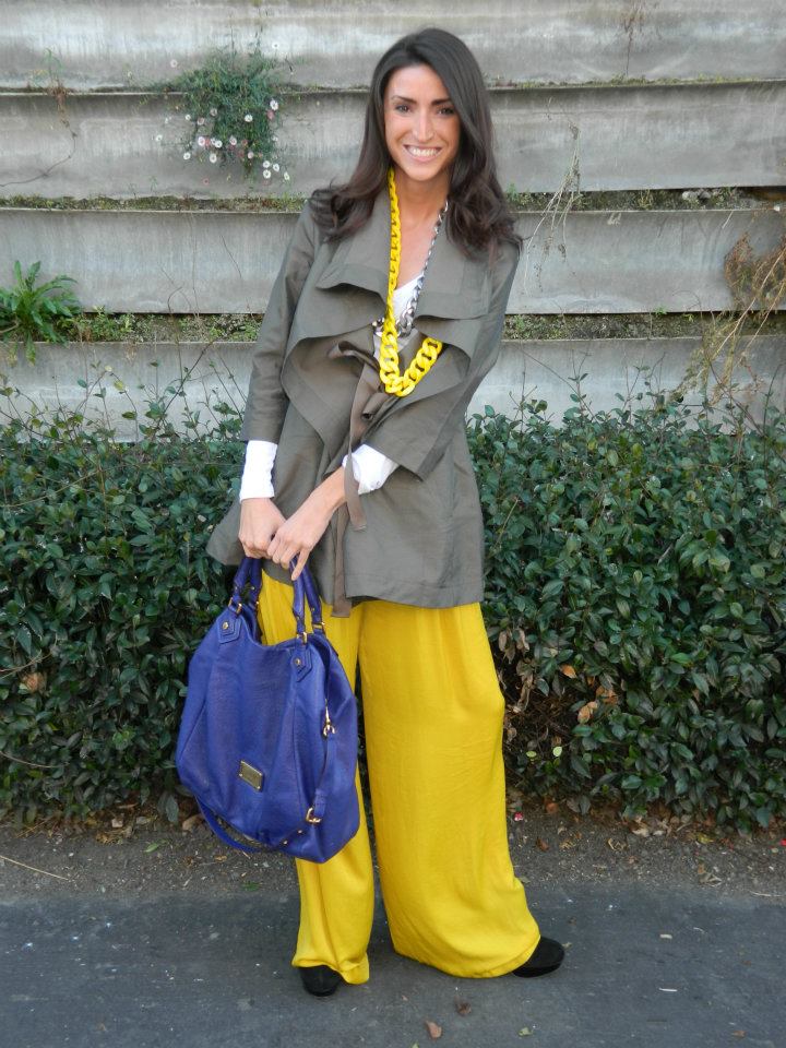 Oversized pants, necklaces and bags… OH MY!