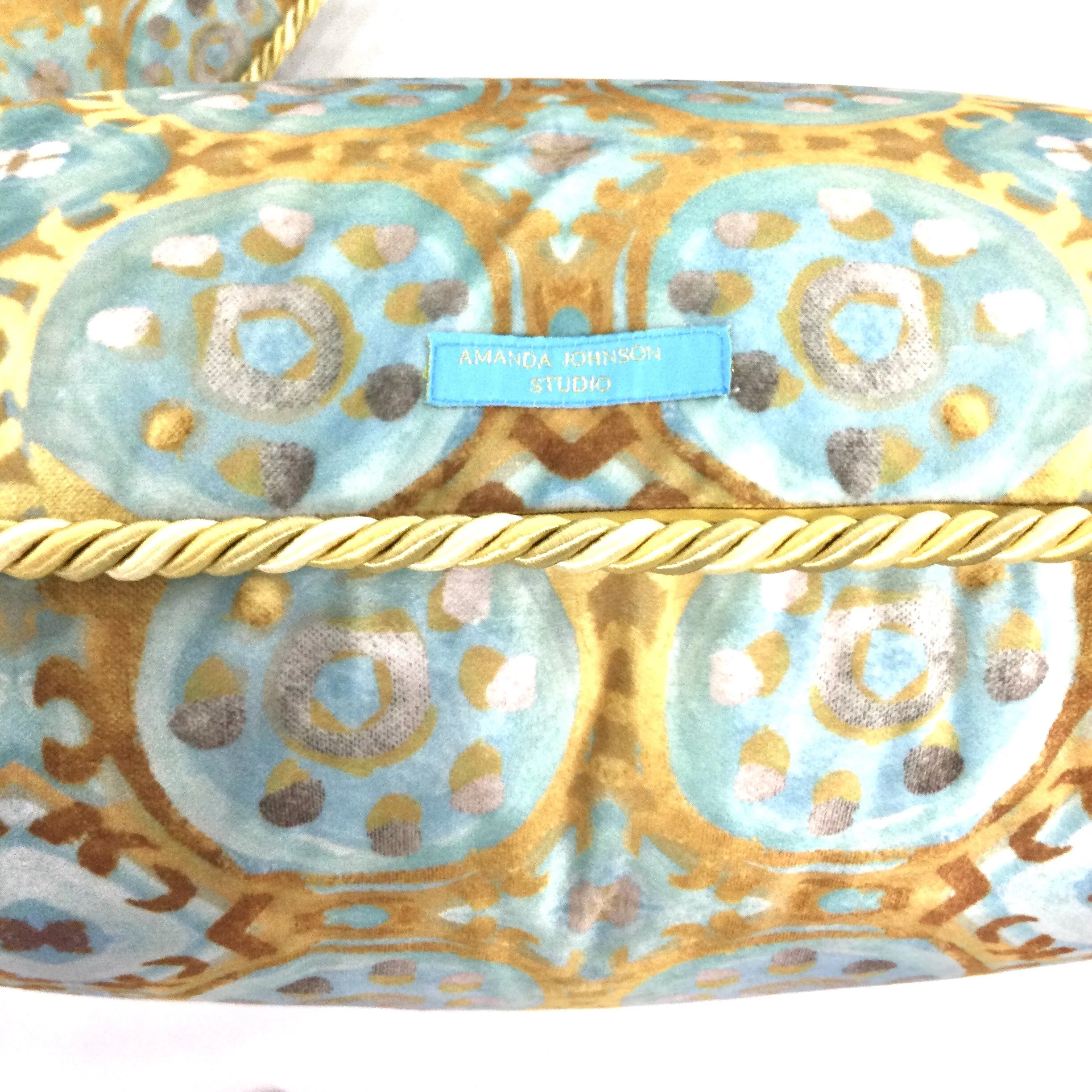 9050BF78-5643-43E1-8A6F-C5C73B480A42