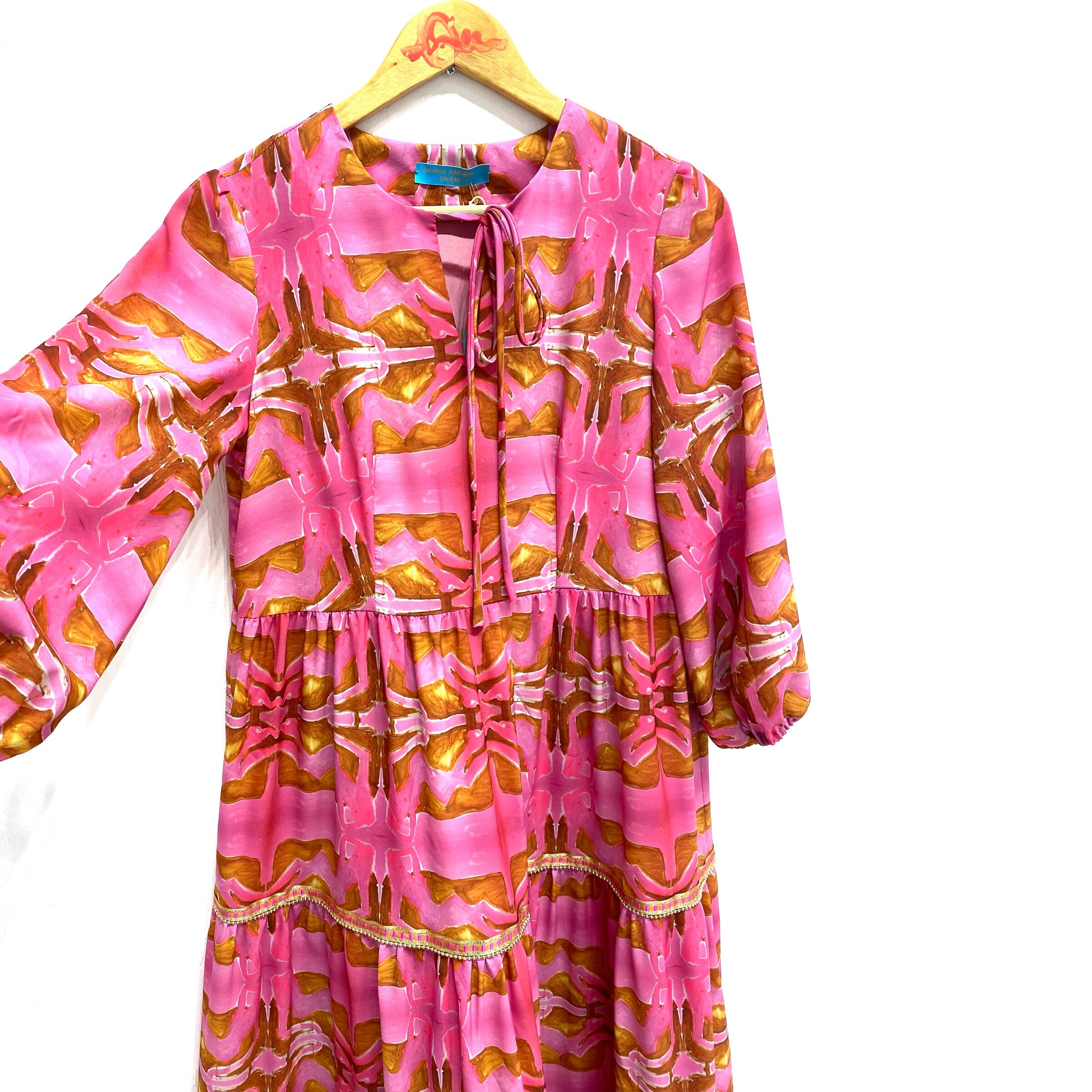 F60BDF22-6EFD-480A-ACC0-7F97EAFDE118